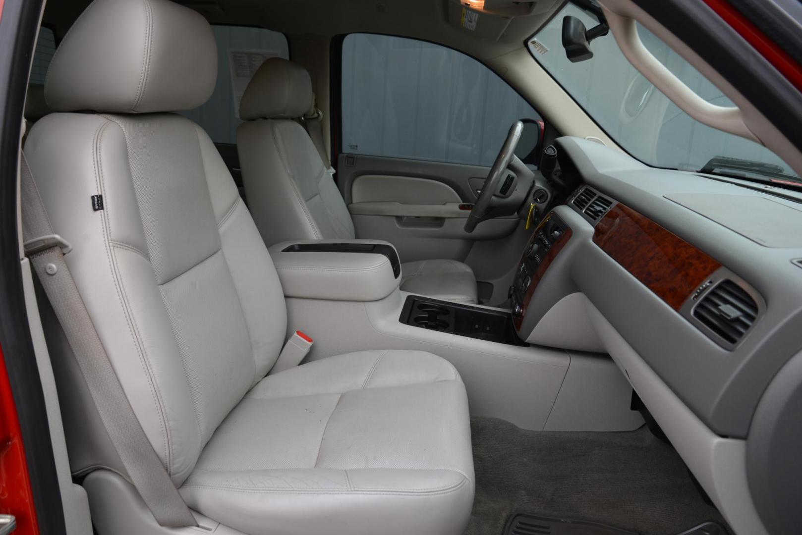 2012 Red /Gray leather Chevrolet Silverado 1500 LTZ Crew Cab 4WD (3GCPKTE70CG) with an 5.3L V8 OHV 16V FFV engine, 6-Speed Automatic transmission, located at 4562 State Avenue, Billings, MT, 59101, (406) 896-9833, 45.769516, -108.526772 - 2012 Chevrolet Silverado 1500 LTZ Crew Cab 4WD - Very clean! 5.3L V8 OHV 16V FFV Engine - 6-Speed Automatic Transmission - Z71 - 4WD - 155,529 miles LTZ Plus package - dual zone climate control - tilt wheel - cruise control - Bose audio with steering wheel controls - power windows and door loc - Photo#26