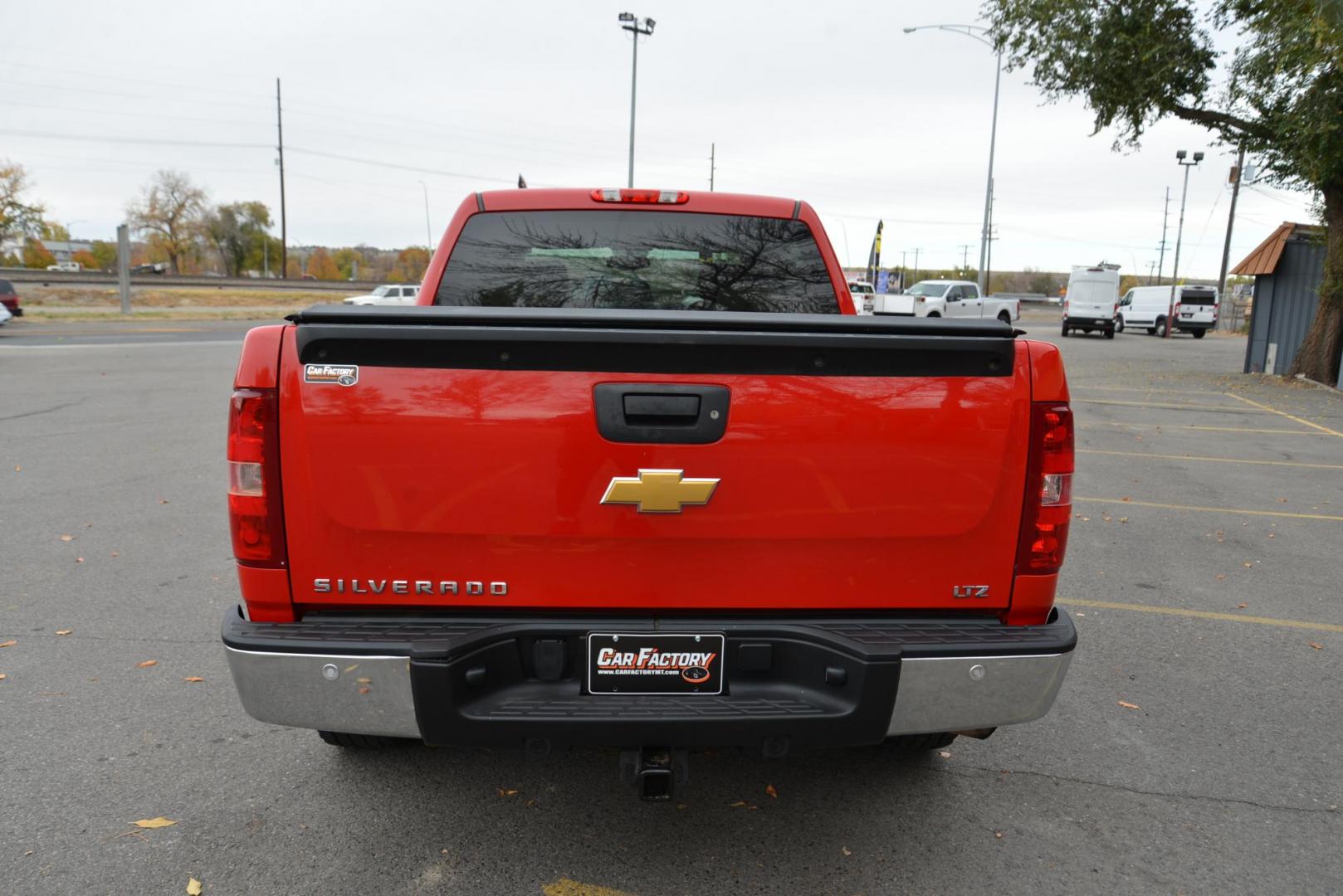 2012 Red /Gray leather Chevrolet Silverado 1500 LTZ Crew Cab 4WD (3GCPKTE70CG) with an 5.3L V8 OHV 16V FFV engine, 6-Speed Automatic transmission, located at 4562 State Avenue, Billings, MT, 59101, (406) 896-9833, 45.769516, -108.526772 - 2012 Chevrolet Silverado 1500 LTZ Crew Cab 4WD - Very clean! 5.3L V8 OHV 16V FFV Engine - 6-Speed Automatic Transmission - Z71 - 4WD - 155,529 miles LTZ Plus package - dual zone climate control - tilt wheel - cruise control - Bose audio with steering wheel controls - power windows and door loc - Photo#4