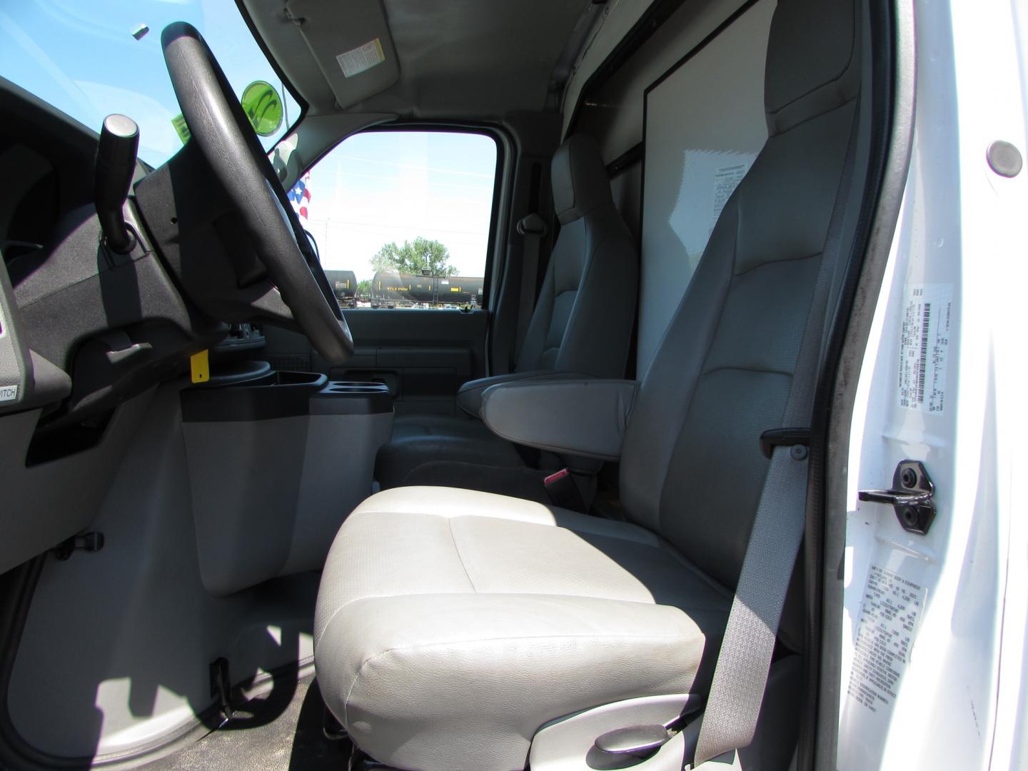 2022 White /Gray Ford Econoline E-350 Super Duty (1FDWE3FN0ND) with an 7.3LV8 OHV 16V engine, 6 speed automatic transmission, located at 4562 State Avenue, Billings, MT, 59101, (406) 896-9833, 45.769516, -108.526772 - Photo#14