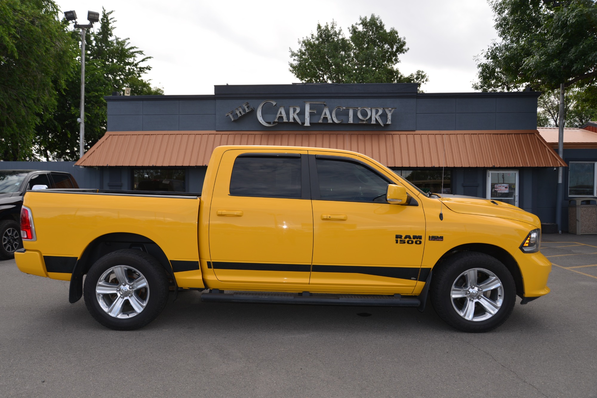 photo of 2016 RAM 1500 Sport Crew Cab SWB 4WD - One owner!