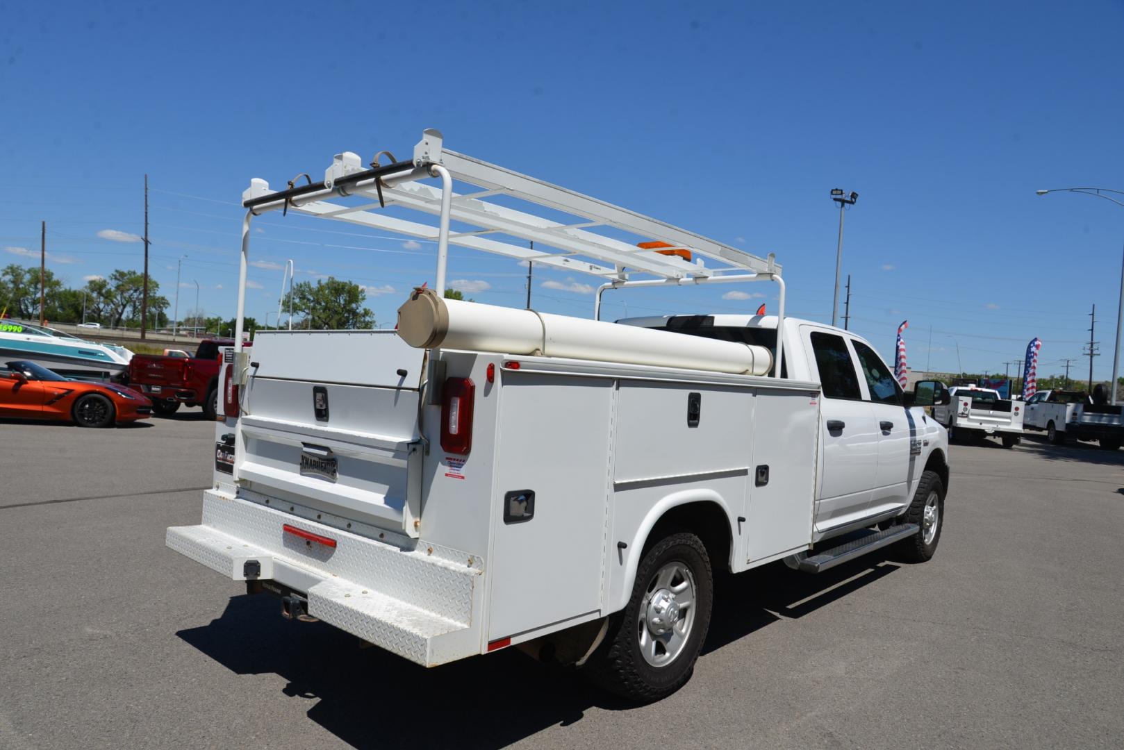 2018 White /Gray RAM 3500 Service Body Crew Cab 4WD (3C7WR9CJ9JG) with an 6.4L Heavy Duty Hemi V8 engine, 6 speed automatic transmission, located at 4562 State Avenue, Billings, MT, 59101, (406) 896-9833, 45.769516, -108.526772 - 2018 Ram 3500 Tradesman Crew Cab 4WD - Service Body - Extremely Clean! 6.4L Heavy Duty Hemi V8 Engine - 6 speed Automatic Transmission - 4WD - Knapheide Steel Service Body - Montana One owner - 102,468 miles - Extremely clean! Tradesman package - air conditioning - tilt wheel - cruise control - Photo#13