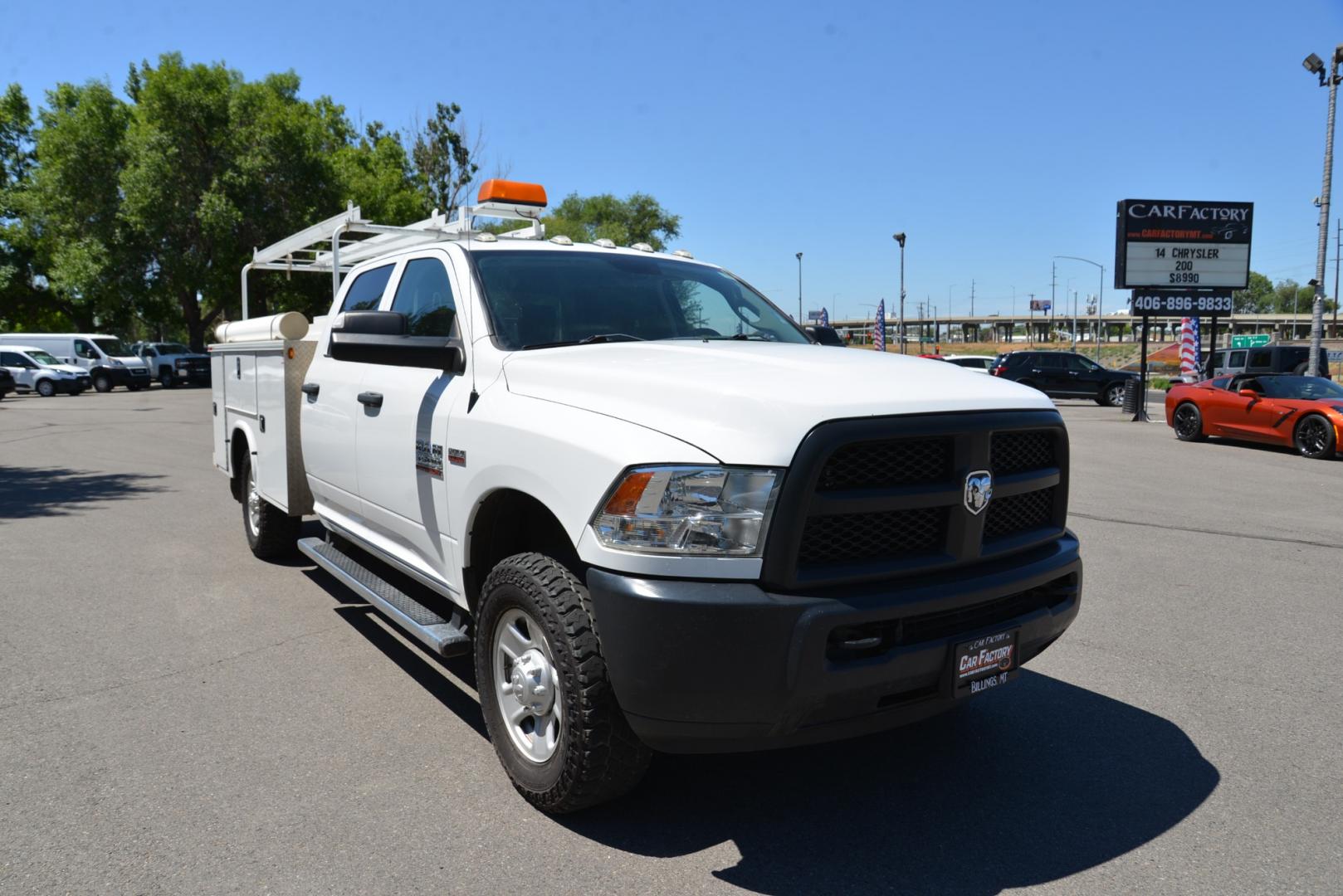 2018 White /Gray RAM 3500 Service Body Crew Cab 4WD (3C7WR9CJ9JG) with an 6.4L Heavy Duty Hemi V8 engine, 6 speed automatic transmission, located at 4562 State Avenue, Billings, MT, 59101, (406) 896-9833, 45.769516, -108.526772 - 2018 Ram 3500 Tradesman Crew Cab 4WD - Service Body - Extremely Clean! 6.4L Heavy Duty Hemi V8 Engine - 6 speed Automatic Transmission - 4WD - Knapheide Steel Service Body - Montana One owner - 102,468 miles - Extremely clean! Tradesman package - air conditioning - tilt wheel - cruise control - Photo#11