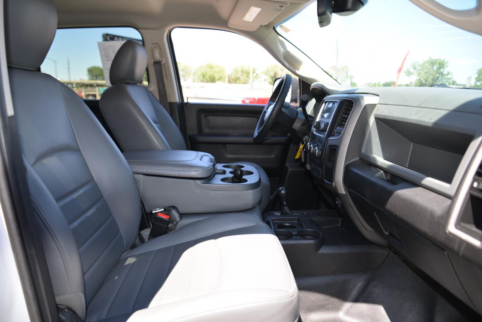 2018 White /Gray RAM 3500 Service Body Crew Cab 4WD (3C7WR9CJ9JG) with an 6.4L Heavy Duty Hemi V8 engine, 6 speed automatic transmission, located at 4562 State Avenue, Billings, MT, 59101, (406) 896-9833, 45.769516, -108.526772 - 2018 Ram 3500 Tradesman Crew Cab 4WD - Service Body - Extremely Clean! 6.4L Heavy Duty Hemi V8 Engine - 6 speed Automatic Transmission - 4WD - Knapheide Steel Service Body - Montana One owner - 102,468 miles - Extremely clean! Tradesman package - air conditioning - tilt wheel - cruise control - Photo#17