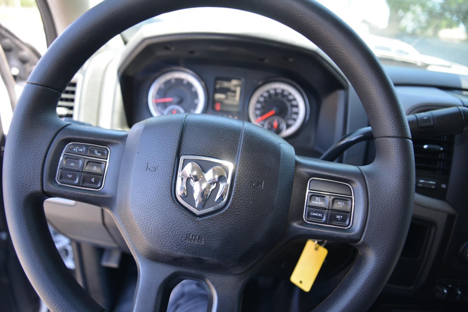 2018 White /Gray RAM 3500 Service Body Crew Cab 4WD (3C7WR9CJ9JG) with an 6.4L Heavy Duty Hemi V8 engine, 6 speed automatic transmission, located at 4562 State Avenue, Billings, MT, 59101, (406) 896-9833, 45.769516, -108.526772 - 2018 Ram 3500 Tradesman Crew Cab 4WD - Service Body - Extremely Clean! 6.4L Heavy Duty Hemi V8 Engine - 6 speed Automatic Transmission - 4WD - Knapheide Steel Service Body - Montana One owner - 102,468 miles - Extremely clean! Tradesman package - air conditioning - tilt wheel - cruise control - Photo#26