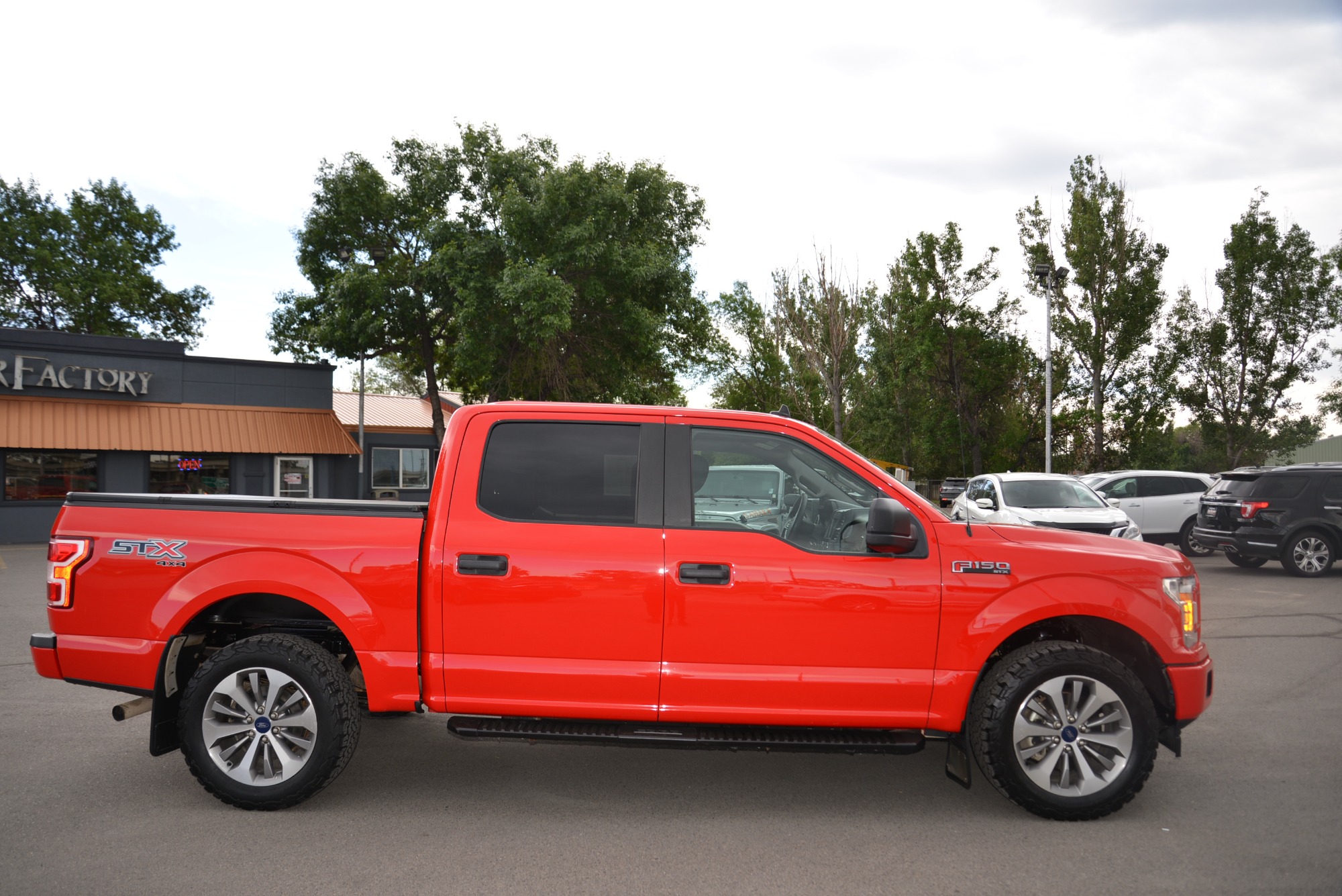 2020 Ford F-150 Supercrew XL STX 4WD - 39,000 miles!