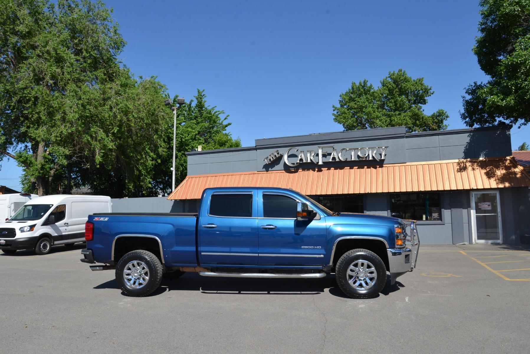 2015 Blue /dark charcoal Chevrolet Silverado 2500HD LTZ Z71 (1GC1KWEGXFF) with an 6.0L Duramax engine, Automatic transmission, located at 4562 State Avenue, Billings, MT, 59101, (406) 896-9833, 45.769516, -108.526772 - Photo #6