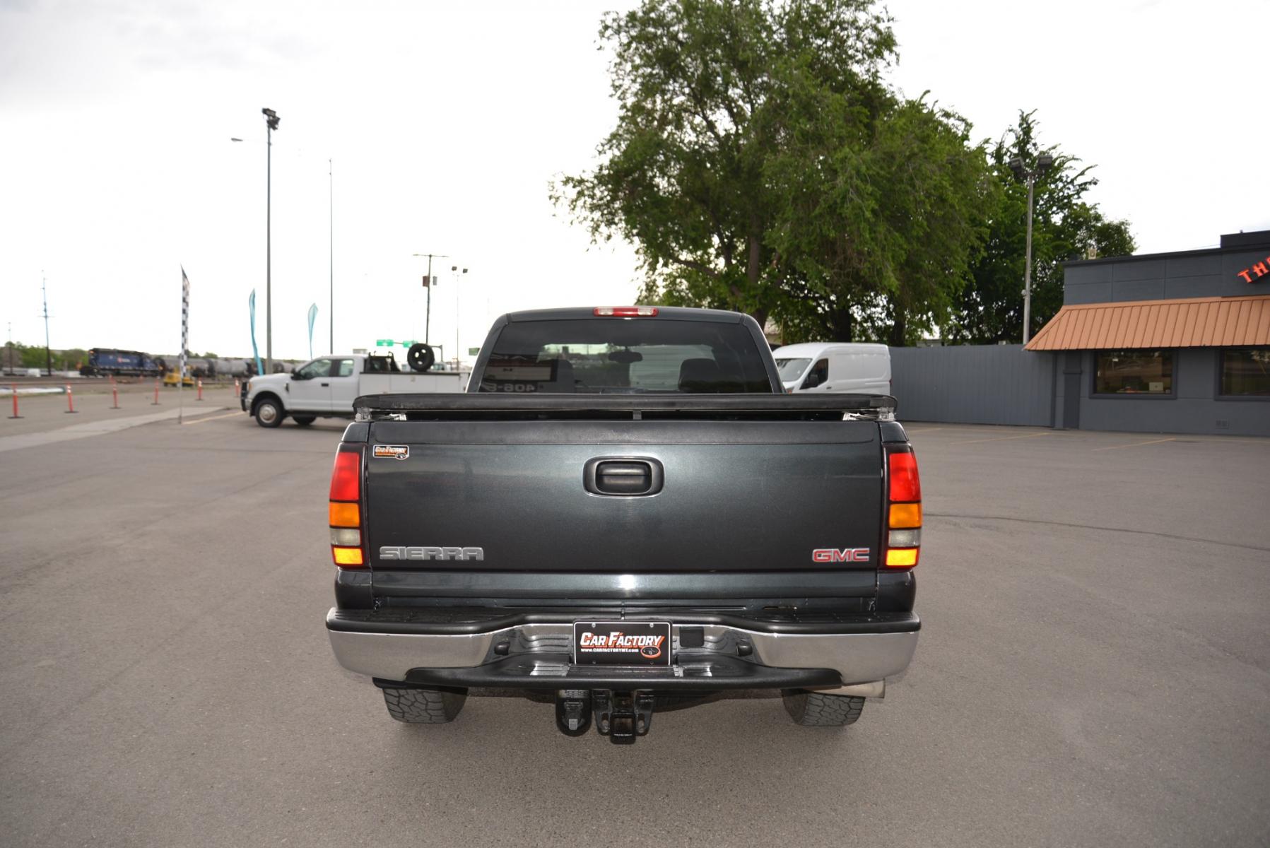 2004 Grey /Grey GMC Sierra 1500 SLT (2GTEK19T841) with an 5.3L V8 engine, Automatic transmission, located at 4562 State Avenue, Billings, MT, 59101, (406) 896-9833, 45.769516, -108.526772 - Photo #4