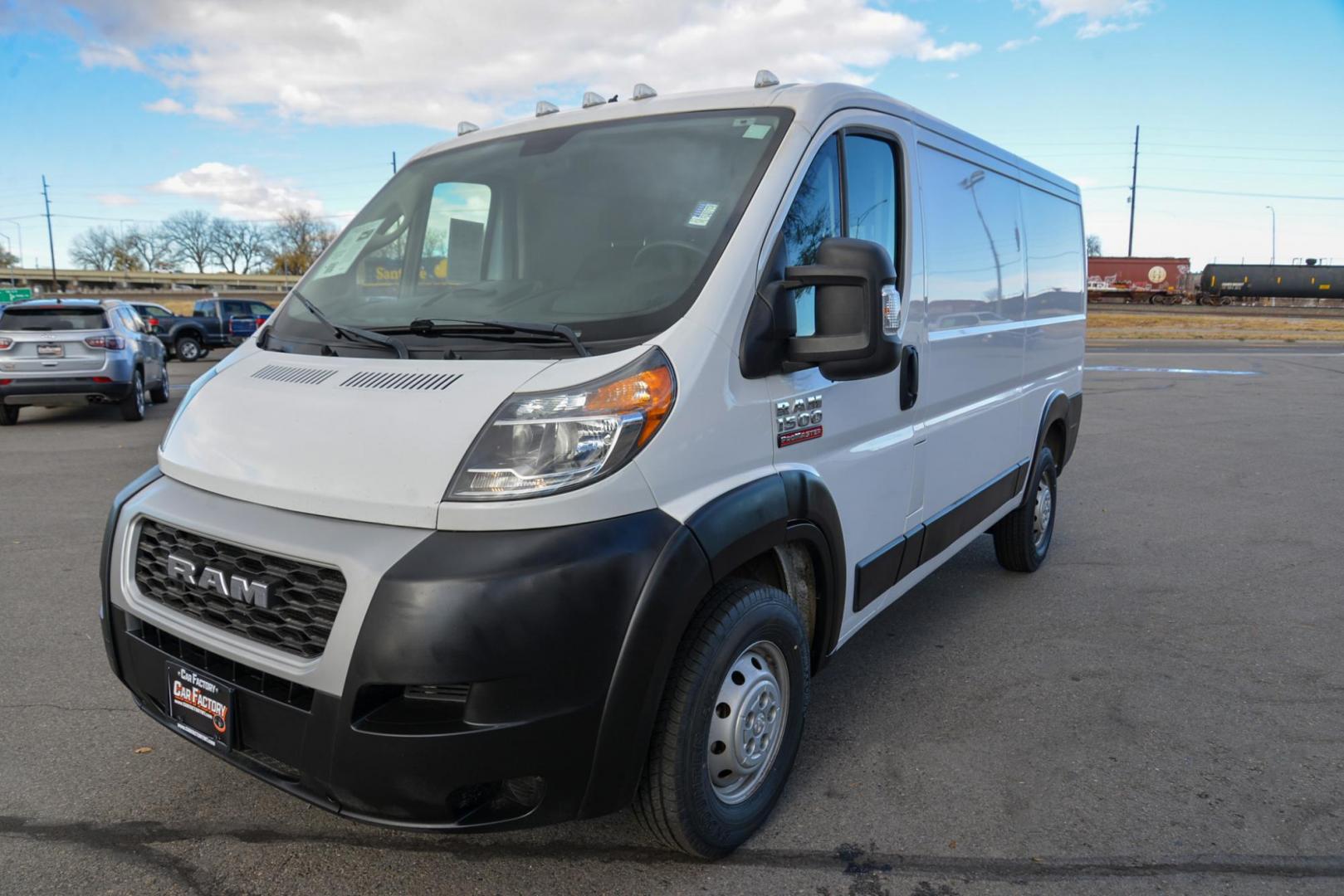 2019 White /Grey RAM Promaster (3C6TRVAG8KE) with an 3.6L V6 engine, 6 speed automatic transmission, located at 4562 State Avenue, Billings, MT, 59101, (406) 896-9833, 45.769516, -108.526772 - 2019 Ram 1500 Promaster Cargo Van ,With a 3.6 Liter V6, 6 Speed Automatic Transmission, Front Wheel Drive, 136 Inch Wheel Base, medium duty suspension, Electronic stability control and roll mitigation, Trailer sway dampening, All Speed Traction Control, 3,890 pound payload capacity, 213.2 inch - Photo#2