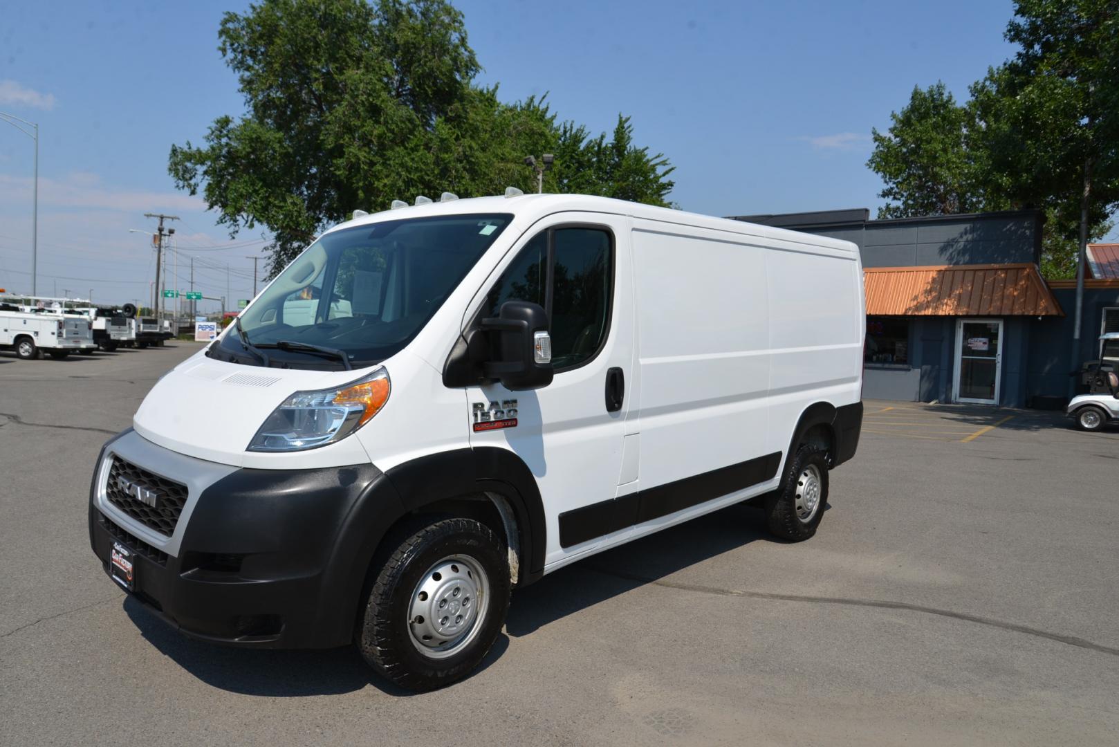 2019 White /Grey RAM Promaster (3C6TRVAG8KE) with an 3.6L V6 engine, 6 speed automatic transmission, located at 4562 State Avenue, Billings, MT, 59101, (406) 896-9833, 45.769516, -108.526772 - 2019 Ram 1500 Promaster Cargo Van ,With a 3.6 Liter V6, 6 Speed Automatic Transmission, Front Wheel Drive, 136 Inch Wheel Base, medium duty suspension, Electronic stability control and roll mitigation, Trailer sway dampening, All Speed Traction Control, 3,890 pound payload capacity, 213.2 inch - Photo#2