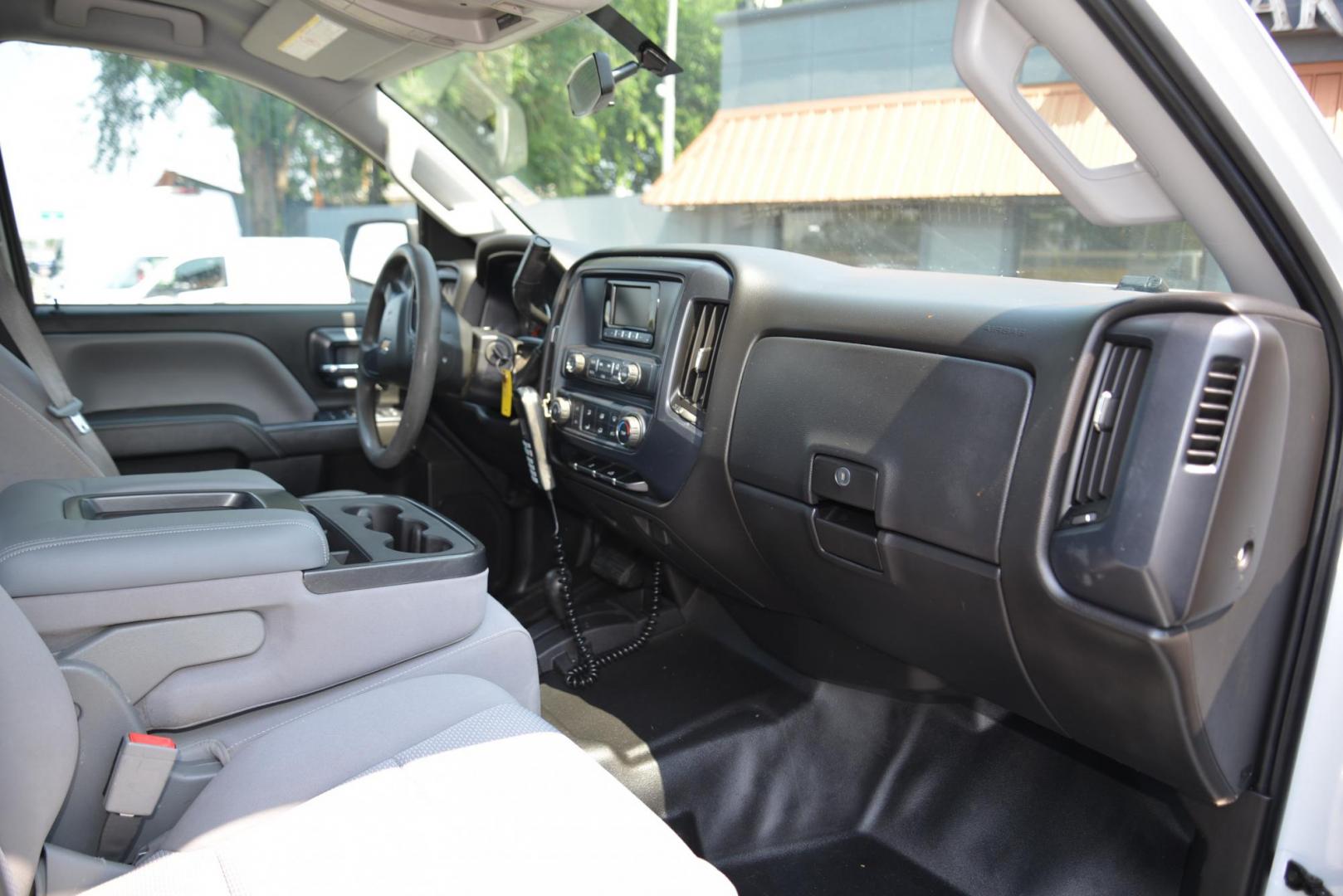 2015 white /Grey Chevrolet Silverado 2500HD Work Truck Double Cab 4WD (1GB2KUEG0FZ) with an 6.0L V8 OHV 16V FFV engine, 6-Speed Automatic transmission, located at 4562 State Avenue, Billings, MT, 59101, (406) 896-9833, 45.769516, -108.526772 - 6.0L V8 OHV 16V FFV Gasoline Engine - 6-Speed Automatic Transmission - 4WD - 149,510 miles - One owner - Inspected and serviced - Copy of inspection and work performed as well as full history report provided! Work Truck Package - air conditioning - tilt steering wheel - cruise control - AM/FM aud - Photo#19