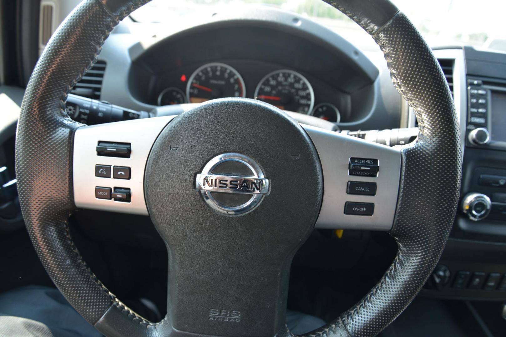 2014 gray /Grey Nissan Xterra Pro-4X (5N1AN0NW8EN) with an 4.0L V6 DOHC 24V engine, 5-Speed Automatic transmission, located at 4562 State Avenue, Billings, MT, 59101, (406) 896-9833, 45.769516, -108.526772 - Photo#11