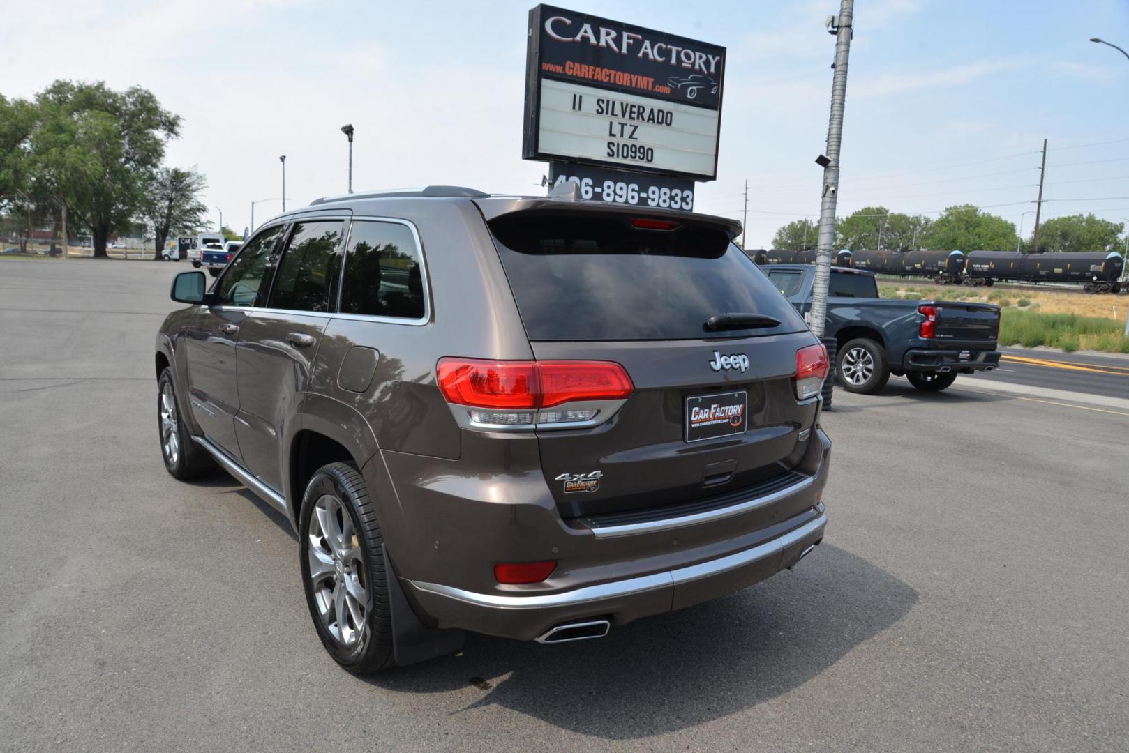 2021 Walnut Brown Metallic /Dark Sienna Brown/Black Jeep Grand Cherokee Summit 4WD (1C4RJFJG5MC) with an 3.6L V6 DOHC 24V engine, 8 speed Automatic transmission, located at 4562 State Avenue, Billings, MT, 59101, (406) 896-9833, 45.769516, -108.526772 - This is a 2021 Jeep Grand Cherokee Summit 4x4 The Summit is a one owner vehicle, there are no accidents reported on the history report. The SUV is very clean, and it drives down the road smooth and quiet. The Tires are in great shape and, if you are looking for a Cherokee with all the equipment th - Photo#6