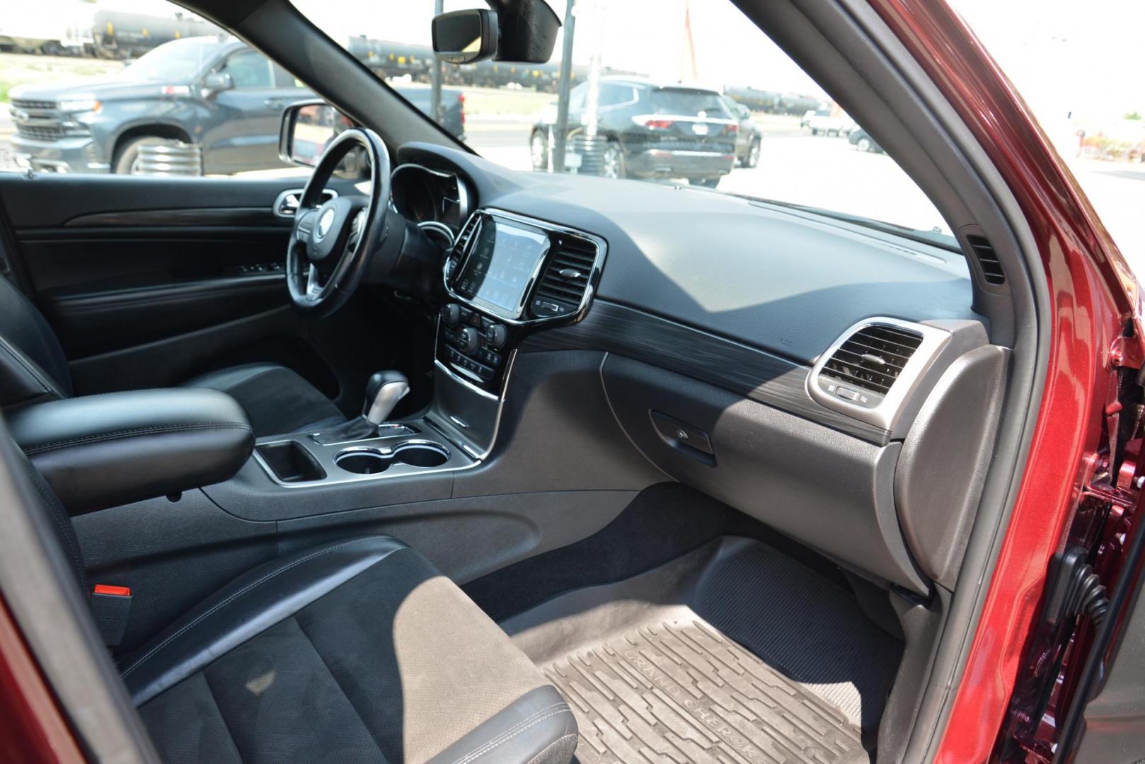 2019 Velvet red pearl /Black Jeep Grand Cherokee Altitude (1C4RJFAG1KC) with an 3.6L V6 DOHC 24V engine, 8A transmission, located at 4562 State Avenue, Billings, MT, 59101, (406) 896-9833, 45.769516, -108.526772 - 2019 Jeep Grand Cherokee Altitude 4x4 The Jeep is a local trade in, It is a Two owner vehicle, The history report has service records notated , there are no accidents reported on The history report. The SUV is very clean and it runs and drives nicely. The Tires are in great shape it has a 3.6 Lite - Photo#21