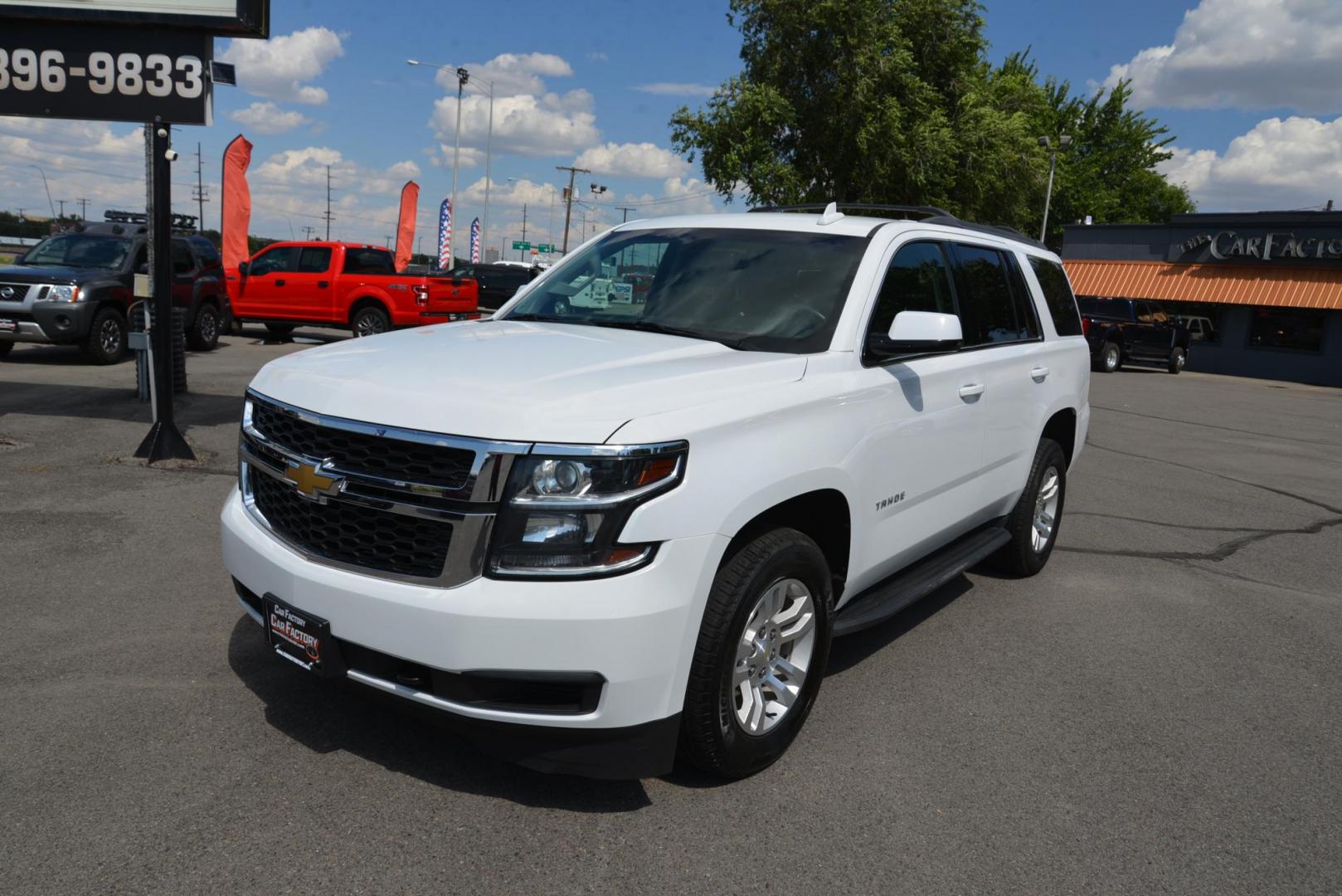 2017 Summit White /Jet Black Chevrolet Tahoe LS 4WD (1GNSKAEC0HR) with an 5.3L V8 OHV 16V engine, 6A transmission, located at 4562 State Avenue, Billings, MT, 59101, (406) 896-9833, 45.769516, -108.526772 - Photo#2