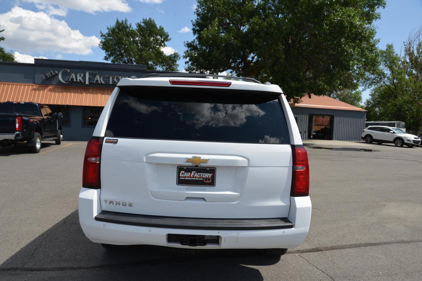 2017 Summit White /Jet Black Chevrolet Tahoe LS 4WD (1GNSKAEC0HR) with an 5.3L V8 OHV 16V engine, 6A transmission, located at 4562 State Avenue, Billings, MT, 59101, (406) 896-9833, 45.769516, -108.526772 - Photo#7