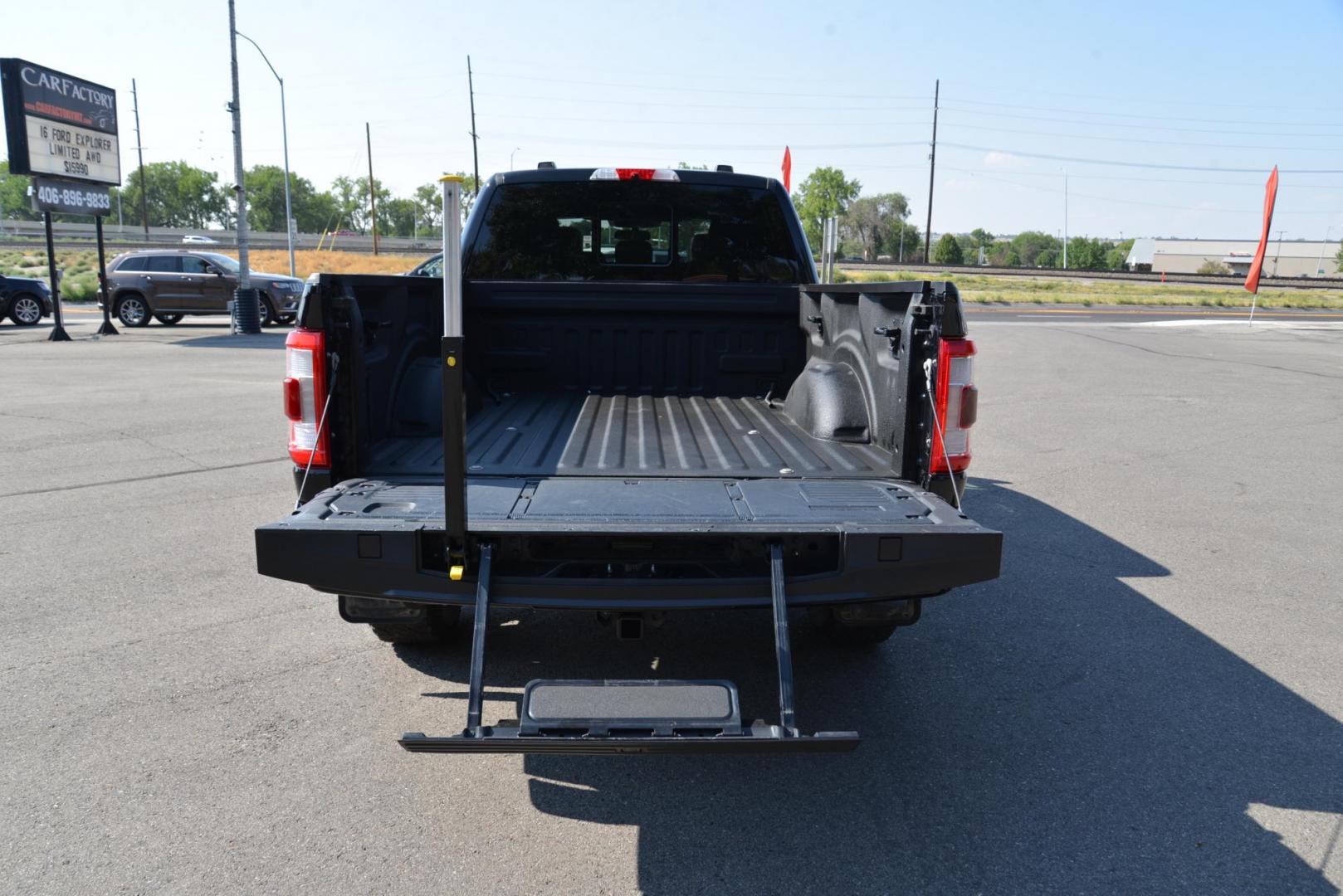 2021 Black /Black Ford F-150 Platinum SuperCrew 6.5-ft. Bed 4WD (1FTFW1E53MF) with an 5.0L V8 OHV 16V engine, 10 Speed Automatic transmission, located at 4562 State Avenue, Billings, MT, 59101, (406) 896-9833, 45.769516, -108.526772 - This is a 2021 Ford F-150 Platinum SuperCrew 4x4 with a 6 and a half foot bed This Ford is a One Owner Truck, there are no accidents reported on the history report. It has 20 inch Goodyear Wrangler Dura trac tires and they are in great shape. it has a 5 Liter V8, 10 Speed automatic transmission, - Photo#7