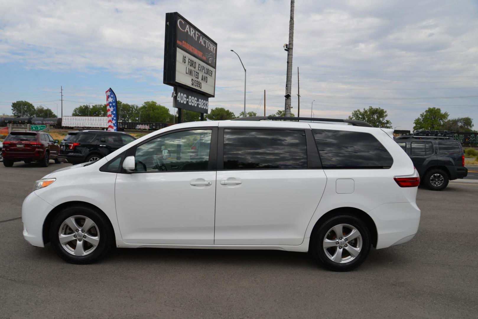 2016 White /Grey Toyota Sienna LE with an 3.5L V6 engine, 6 speed automatic transmission, located at 4562 State Avenue, Billings, MT, 59101, (406) 896-9833, 45.769516, -108.526772 - 2016 Toyota Sienna LE This is a 2 owner vehicle, the Van has no accidents reported to CarFax, there are 18 service history records reported on CarFax, The Toyota has low miles. It has 17 Inch Cooper Discoverer Tires that are in good shape, The Sienna runs and drives nicely. Mileage: 95,384 miles - Photo#2