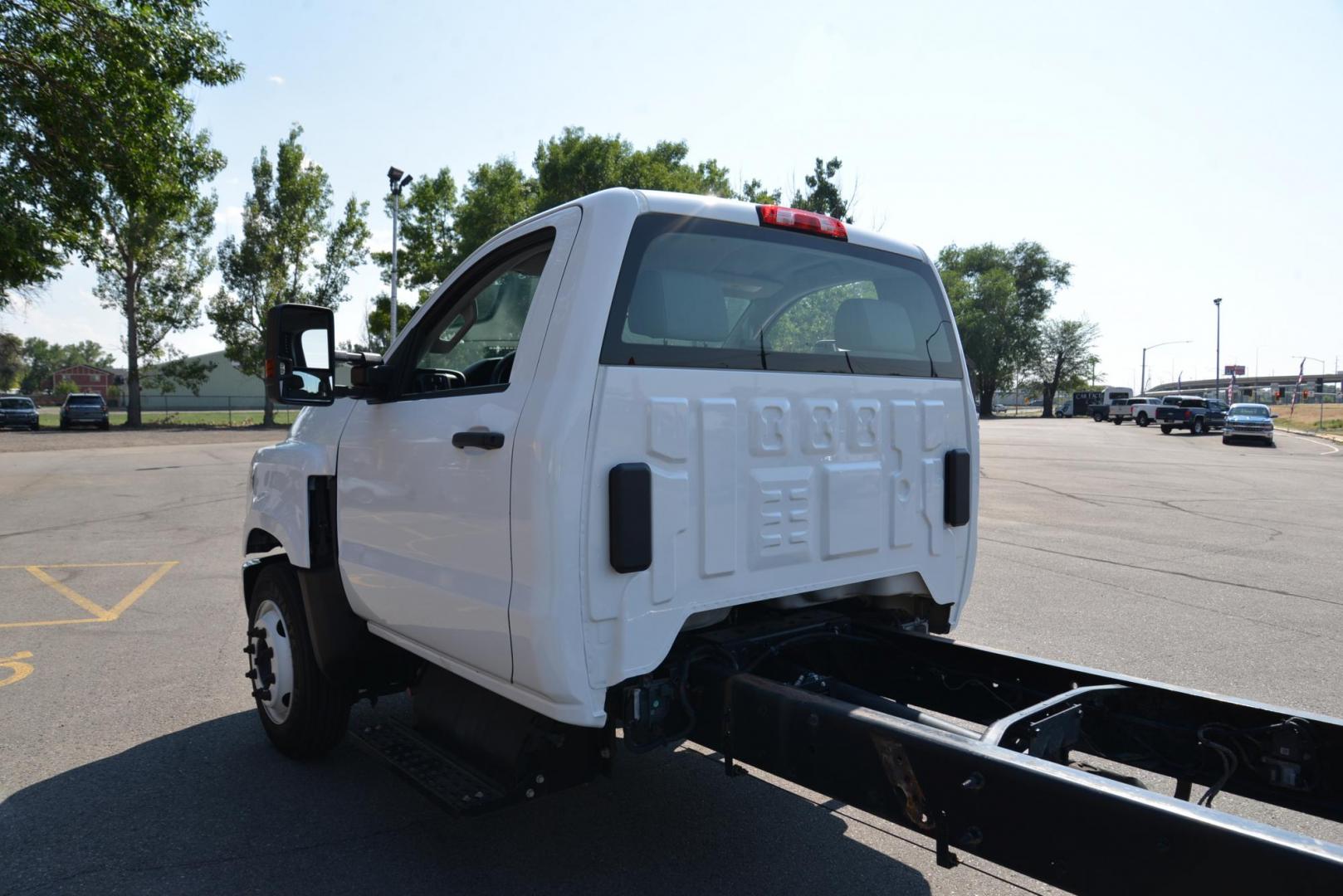 2019 White /Grey Chevrolet Silverado Medium Duty - (1HTKHPVK4KH) with an 6.6L Duramax engine, located at 4562 State Avenue, Billings, MT, 59101, (406) 896-9833, 45.769516, -108.526772 - Photo#6