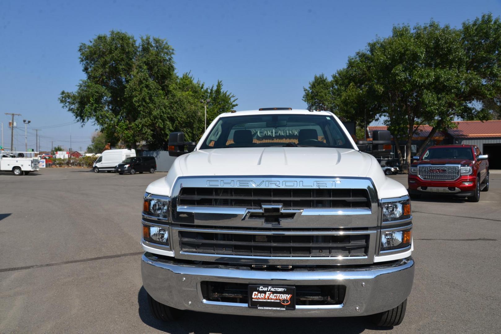 2019 White /Grey Chevrolet Silverado Medium Duty - (1HTKHPVK4KH) with an 6.6L Duramax engine, located at 4562 State Avenue, Billings, MT, 59101, (406) 896-9833, 45.769516, -108.526772 - Photo#8