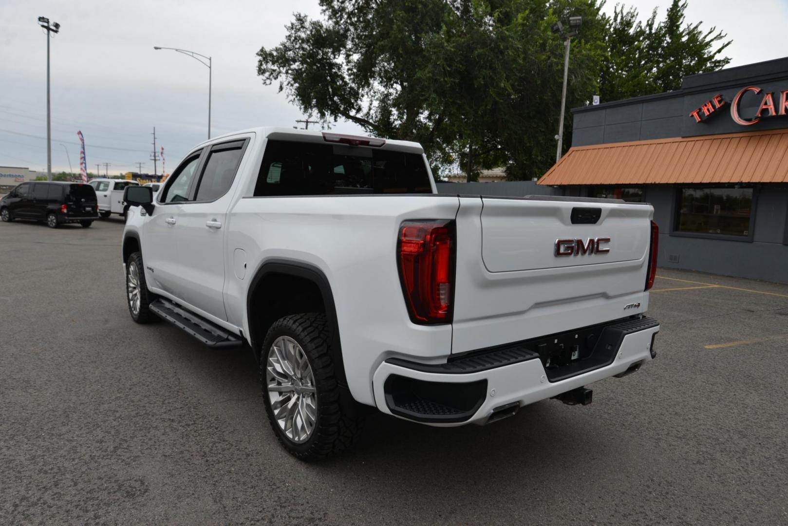 2020 White /Black GMC Sierra 1500 AT4 (1GTP9EEL0LZ) with an 6.2L V8 OHV 16V engine, 6A transmission, located at 4562 State Avenue, Billings, MT, 59101, (406) 896-9833, 45.769516, -108.526772 - 2020 GMC Sierra 1500 AT4 Crew Cab 4x4 with 5 '8" Bed This is a very clean truck with only 25,674 miles. There are no accidents reported on the history report, The Tires are in next to new condition, The AT4 runs and drives nicely, Talk about luxury and performance in one Package. with a 6.2 Li - Photo#13