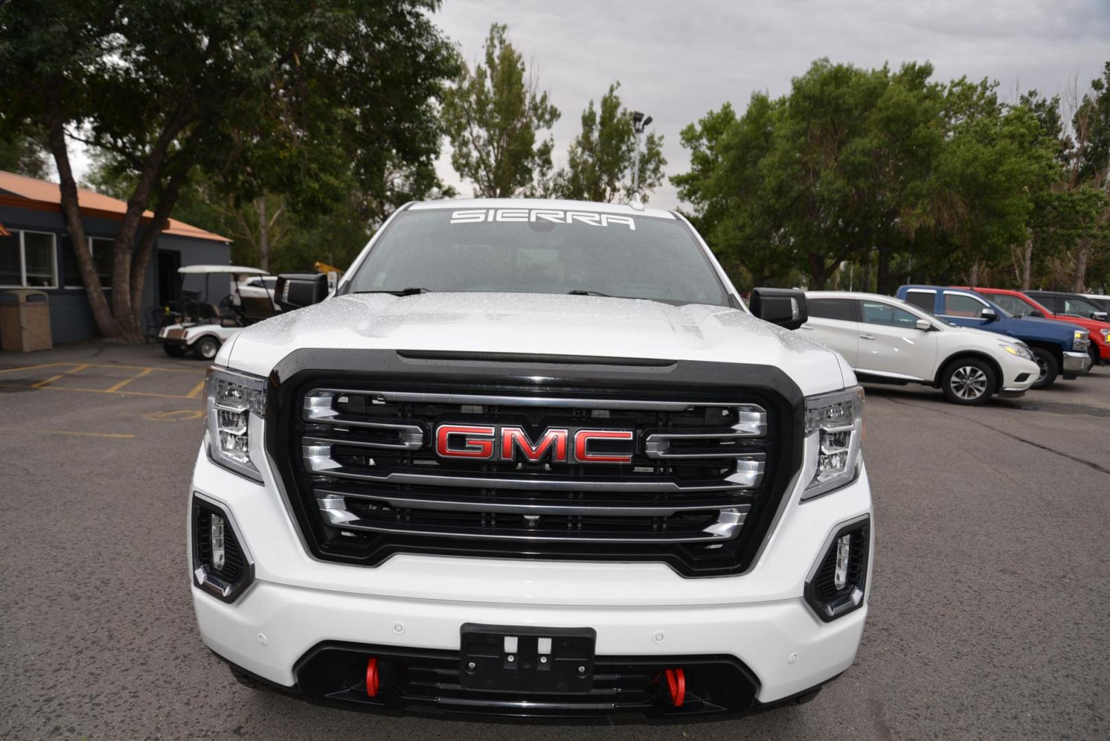 2020 White /Black GMC Sierra 1500 AT4 (1GTP9EEL0LZ) with an 6.2L V8 OHV 16V engine, 6A transmission, located at 4562 State Avenue, Billings, MT, 59101, (406) 896-9833, 45.769516, -108.526772 - 2020 GMC Sierra 1500 AT4 Crew Cab 4x4 with 5 '8" Bed This is a very clean truck with only 25,674 miles. There are no accidents reported on the history report, The Tires are in next to new condition, The AT4 runs and drives nicely, Talk about luxury and performance in one Package. with a 6.2 Li - Photo#2