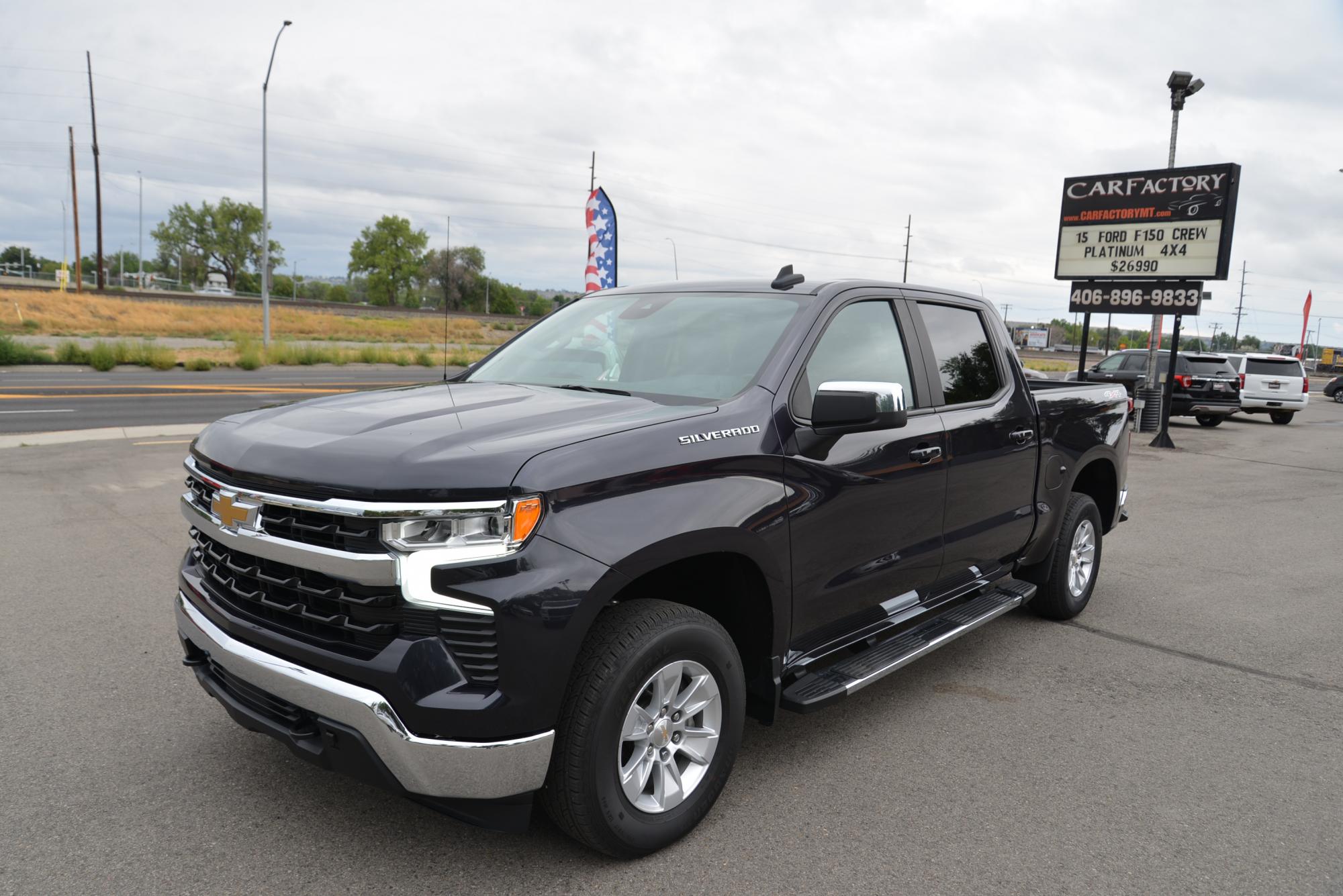 2022 Chevrolet Silverado 1500 LT Crew Cab 4WD