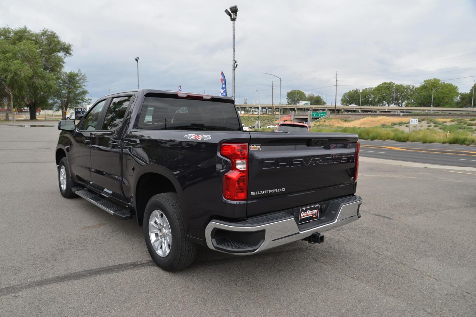 2022 Iron Grey Metallic /Grey Chevrolet Silverado 1500 LT Crew Cab 4WD (3GCUDDED6NG) with an 5.3L V8 OHV 16V engine, 8 speed Automatic with paddle shift transmission, located at 4562 State Avenue, Billings, MT, 59101, (406) 896-9833, 45.769516, -108.526772 - 2022 Chevy Silverado 1500 LT1 Crew Cab 4x4 This is a Low Mileage One Owner Truck, The history report shows recent maintenance, and there are no accidents reported on the history report. it has 17 Inch General Grabber brand tires and they are in good shape. The Chevy runs and drives great. The Bed i - Photo#2