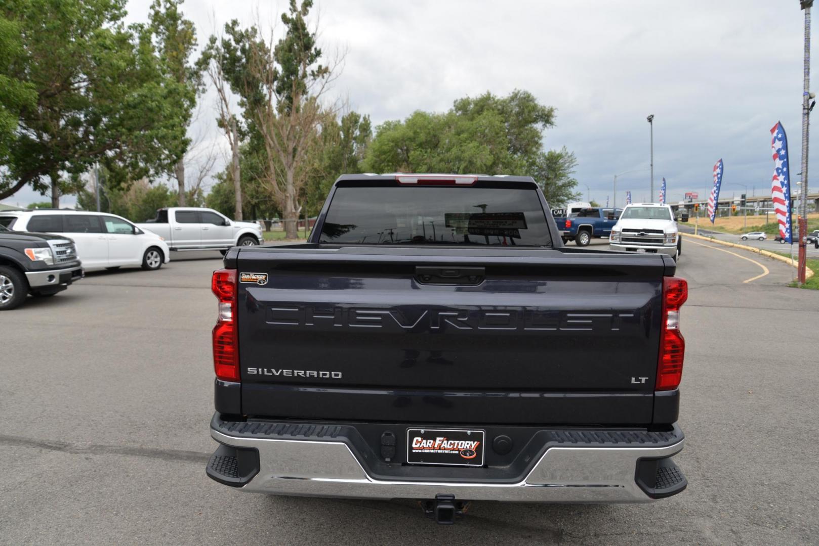 2022 Iron Grey Metallic /Grey Chevrolet Silverado 1500 LT Crew Cab 4WD (3GCUDDED6NG) with an 5.3L V8 OHV 16V engine, 8 speed Automatic with paddle shift transmission, located at 4562 State Avenue, Billings, MT, 59101, (406) 896-9833, 45.769516, -108.526772 - 2022 Chevy Silverado 1500 LT1 Crew Cab 4x4 This is a Low Mileage One Owner Truck, The history report shows recent maintenance, and there are no accidents reported on the history report. it has 17 Inch General Grabber brand tires and they are in good shape. The Chevy runs and drives great. The Bed i - Photo#4