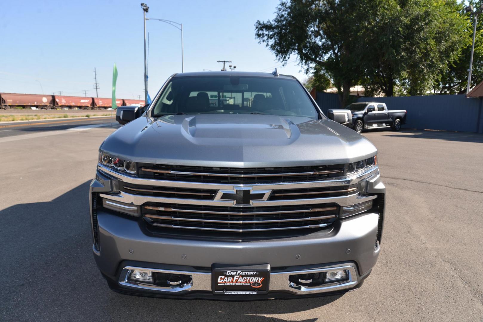 2019 Satin Steel Metallic /Jet Black Chevrolet Silverado 1500 High Country Crew Cab 4WD (1GCUYHED6KZ) with an 5.3L V8 OHV 16V engine, 8 speed Automatic transmission, located at 4562 State Avenue, Billings, MT, 59101, (406) 896-9833, 45.769516, -108.526772 - 2019 Chevy Silverado 1500 High Country Z71 4x4 The High Country is a one owner truck with no accidents reported on the history report, it has low miles and runs and drives nicely It has a 5.3 Liter V8, 8-speed automatic transmission with cruise and powertrain grade braking, trailering package wi - Photo#6