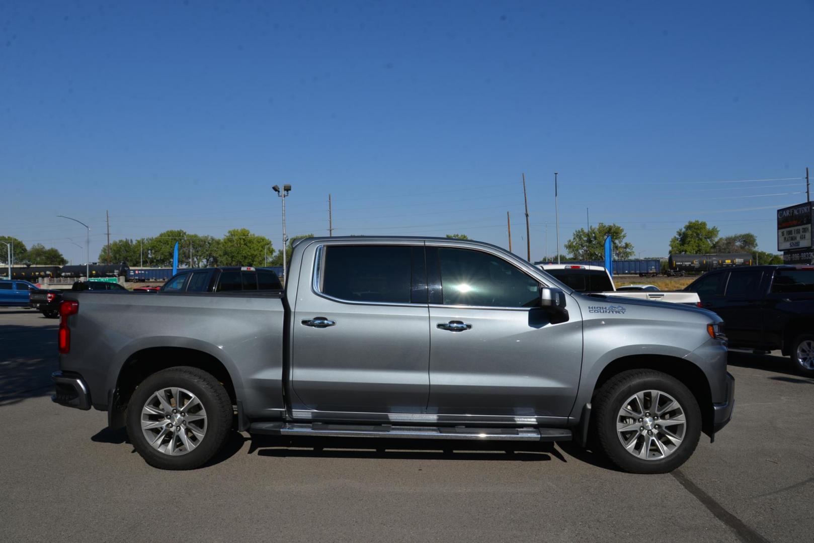 2019 Satin Steel Metallic /Jet Black Chevrolet Silverado 1500 High Country Crew Cab 4WD (1GCUYHED6KZ) with an 5.3L V8 OHV 16V engine, 8 speed Automatic transmission, located at 4562 State Avenue, Billings, MT, 59101, (406) 896-9833, 45.769516, -108.526772 - 2019 Chevy Silverado 1500 High Country Z71 4x4 The High Country is a one owner truck with no accidents reported on the history report, it has low miles and runs and drives nicely It has a 5.3 Liter V8, 8-speed automatic transmission with cruise and powertrain grade braking, trailering package wi - Photo#7