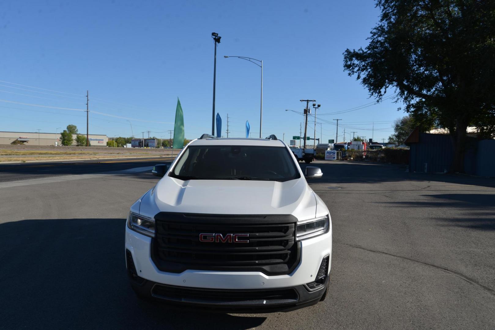 2020 White Frost Tricoat /Jet Black GMC Acadia AT4 (1GKKNLLS6LZ) with an 3.6L V6 DOHC 24V engine, 9 Speed Automatic transmission, located at 4562 State Avenue, Billings, MT, 59101, (406) 896-9833, 45.769516, -108.526772 - 2020 GMC Acadia AT4 All Wheel Drive The Acadia's vehicle history report shows that it is a one owner vehicle and there are no accidents reported. It has 3rd row seating , the tires are brand new. The AT4 runs and drives nicely. Both the exterior and interior are in great shape. It has a 3.6 Liter - Photo#8