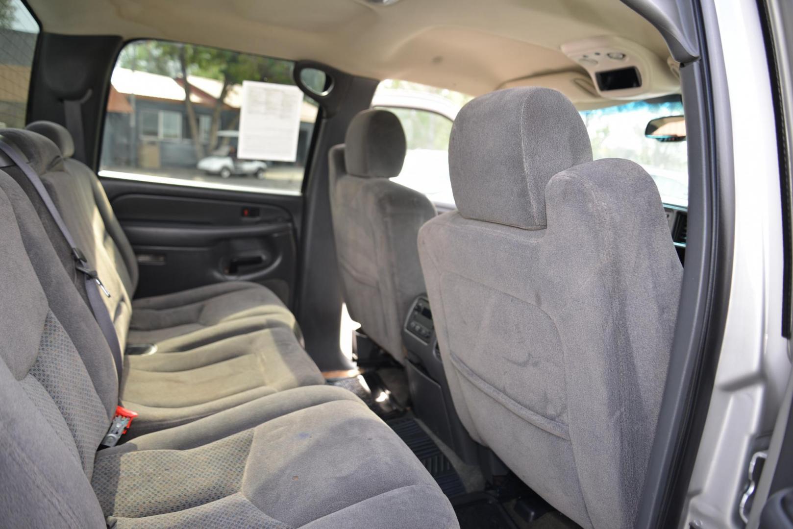 2006 Silver Birch Metallic /dark charcoal Chevrolet Silverado 1500 LS2 Crew Cab 4WD (2GCEK13T861) with an 5.3L V8 OHV 16V engine, 4-Speed Automatic Overdrive transmission, located at 4562 State Avenue, Billings, MT, 59101, (406) 896-9833, 45.769516, -108.526772 - 2006 Chevy 1500 Crew Cab LT Z71 4x4 This truck is a local Trade In. Seems to run and Drive Good, The 4x4 systems seems to work as it should, the tires are in decent shape. Power seat works, Radio Including XM Satellite Radio Works, it has Power windows and locks, tilt, cruise, Air conditioning, S - Photo#22