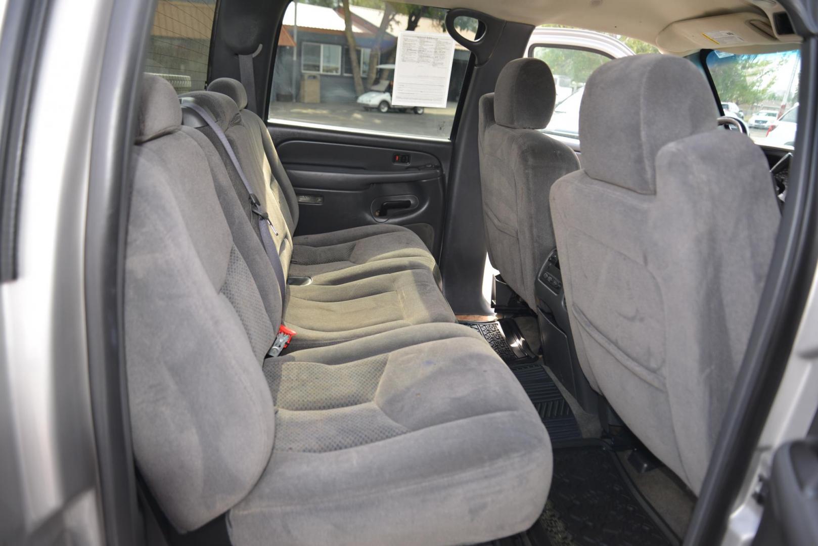 2006 Silver Birch Metallic /dark charcoal Chevrolet Silverado 1500 LS2 Crew Cab 4WD (2GCEK13T861) with an 5.3L V8 OHV 16V engine, 4-Speed Automatic Overdrive transmission, located at 4562 State Avenue, Billings, MT, 59101, (406) 896-9833, 45.769516, -108.526772 - 2006 Chevy 1500 Crew Cab LT Z71 4x4 This truck is a local Trade In. Seems to run and Drive Good, The 4x4 systems seems to work as it should, the tires are in decent shape. Power seat works, Radio Including XM Satellite Radio Works, it has Power windows and locks, tilt, cruise, Air conditioning, S - Photo#23