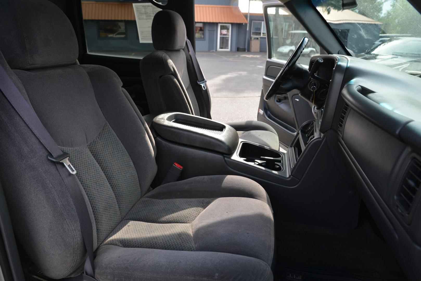 2006 Silver Birch Metallic /dark charcoal Chevrolet Silverado 1500 LS2 Crew Cab 4WD (2GCEK13T861) with an 5.3L V8 OHV 16V engine, 4-Speed Automatic Overdrive transmission, located at 4562 State Avenue, Billings, MT, 59101, (406) 896-9833, 45.769516, -108.526772 - 2006 Chevy 1500 Crew Cab LT Z71 4x4 This truck is a local Trade In. Seems to run and Drive Good, The 4x4 systems seems to work as it should, the tires are in decent shape. Power seat works, Radio Including XM Satellite Radio Works, it has Power windows and locks, tilt, cruise, Air conditioning, S - Photo#25