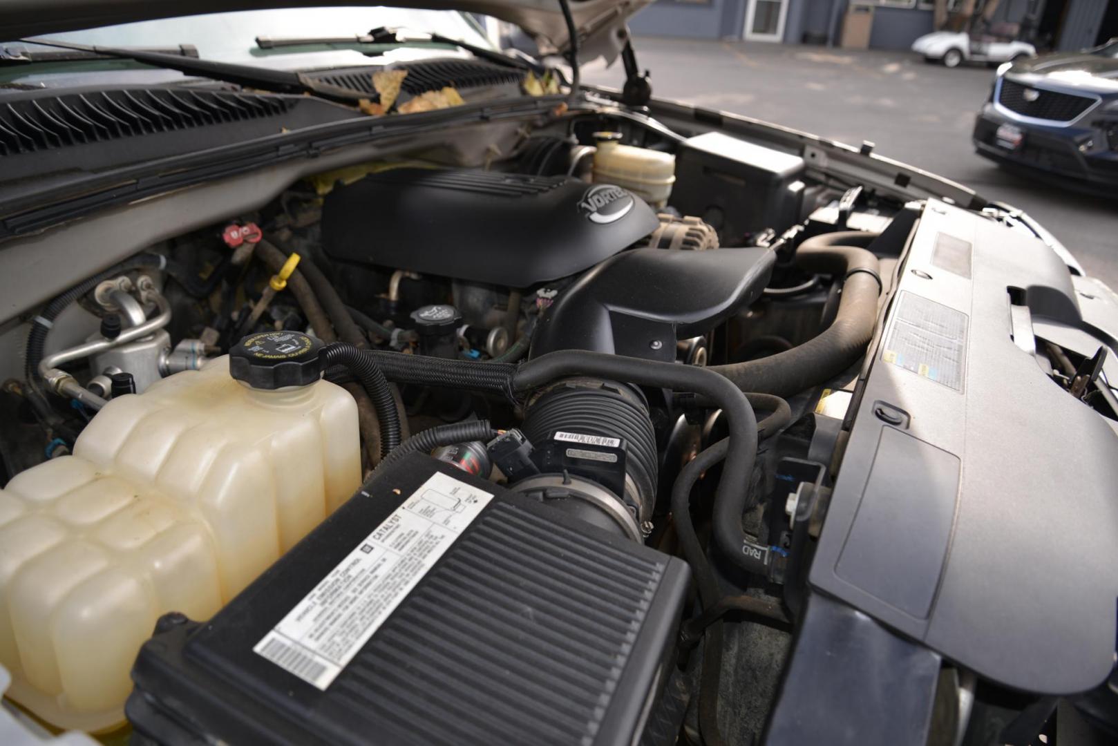 2006 Silver Birch Metallic /dark charcoal Chevrolet Silverado 1500 LS2 Crew Cab 4WD (2GCEK13T861) with an 5.3L V8 OHV 16V engine, 4-Speed Automatic Overdrive transmission, located at 4562 State Avenue, Billings, MT, 59101, (406) 896-9833, 45.769516, -108.526772 - 2006 Chevy 1500 Crew Cab LT Z71 4x4 This truck is a local Trade In. Seems to run and Drive Good, The 4x4 systems seems to work as it should, the tires are in decent shape. Power seat works, Radio Including XM Satellite Radio Works, it has Power windows and locks, tilt, cruise, Air conditioning, S - Photo#33