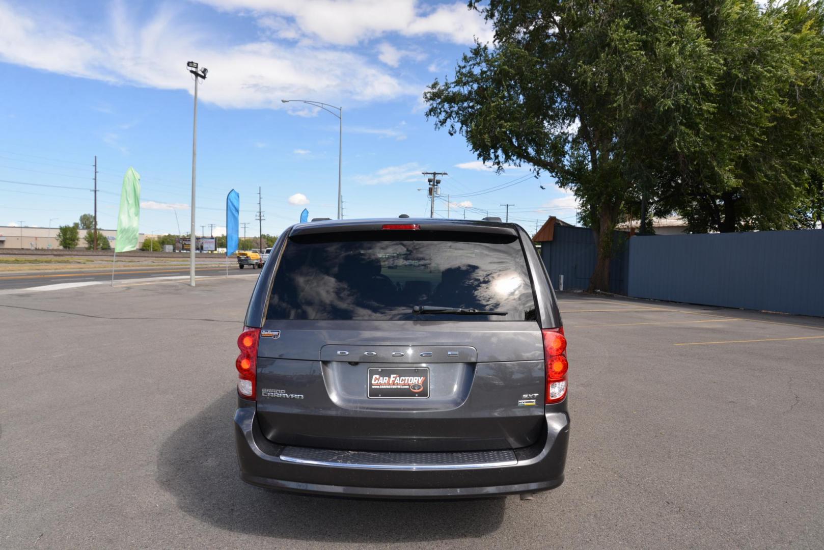 2019 Granite Pearlcoat /Black/Light Graystone Dodge Grand Caravan SXT (2C4RDGCG6KR) with an 3.6L V6 DOHC 24V engine, 6A transmission, located at 4562 State Avenue, Billings, MT, 59101, (406) 896-9833, 45.769516, -108.526772 - 2019 Dodge Grand Caravan SXT It is a 2 Owner van with no accidents reported on the history report, The van runs smooth and quiet. The interior and exterior are very clean, The 17 inch Tires are Achilles Touring Sports and they are brand new. it has a 3.6 Liter V6, 6 speed automatic transmission, - Photo#5