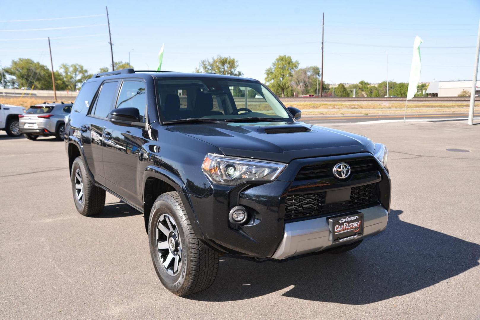 2022 MIDNIGHT BLACK METALLIC /Gray Toyota 4Runner TRD Off-road 4WD (JTEPU5JR4N5) with an 4.0L V6 DOHC 24V engine, 5 Speed Automatic transmission, located at 4562 State Avenue, Billings, MT, 59101, (406) 896-9833, 45.769516, -108.526772 - Photo#2