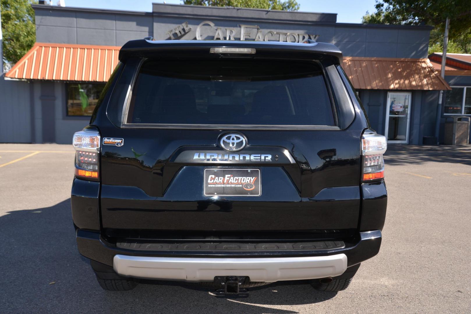 2022 MIDNIGHT BLACK METALLIC /Gray Toyota 4Runner TRD Off-road 4WD (JTEPU5JR4N5) with an 4.0L V6 DOHC 24V engine, 5 Speed Automatic transmission, located at 4562 State Avenue, Billings, MT, 59101, (406) 896-9833, 45.769516, -108.526772 - 2022 Toyota 4Runner TRD offroad 4x4 It is a low mileage one owner SUV with remaining factory warranty, it runs and drives nicely. The interior and exterior are very clean. The Tires are 17 Inch Dunlap Grand Trek's and they are in good shape it has a 4 Liter V6, 5 Speed Automatic Transmission, Lo - Photo#5