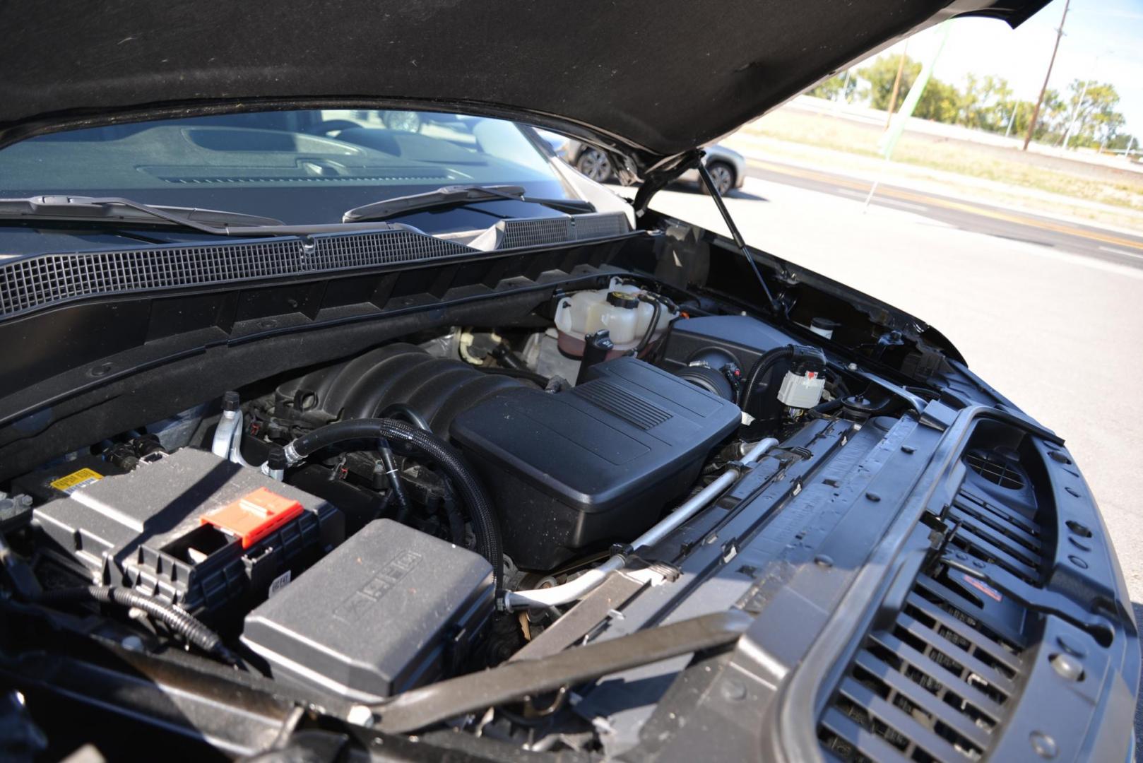 2022 Black /Jet Black Chevrolet Silverado 1500 Limited RST Crew Cab 4WD (1GCUYEEDXNZ) with an 5.3L V8 OHV 16V engine, 8 speed Automatic transmission, located at 4562 State Avenue, Billings, MT, 59101, (406) 896-9833, 45.769516, -108.526772 - Photo#13