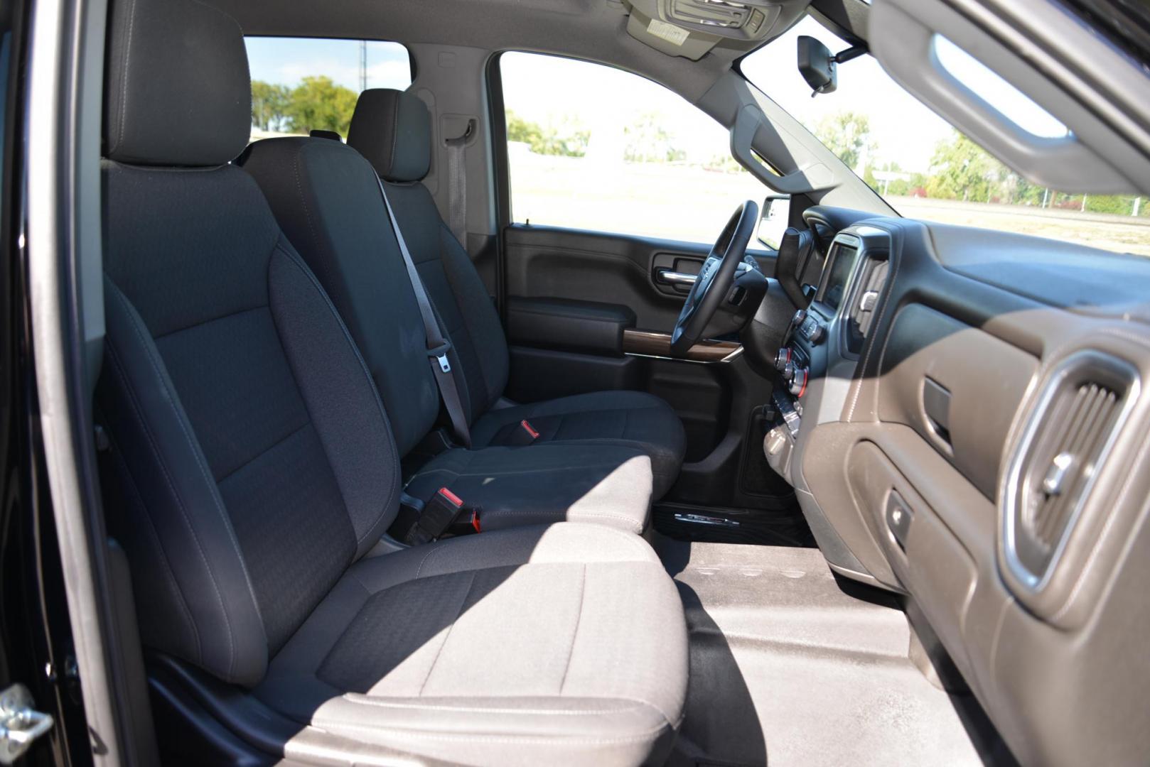 2022 Black /Jet Black Chevrolet Silverado 1500 Limited RST Crew Cab 4WD (1GCUYEEDXNZ) with an 5.3L V8 OHV 16V engine, 8 speed Automatic transmission, located at 4562 State Avenue, Billings, MT, 59101, (406) 896-9833, 45.769516, -108.526772 - 2022 Chevy 1500 Limited RST Crew Cab 4x4 It is a low mileage one owner truck and it still has remaining Factory Warranty, there are no accidents recorded on the history report. It runs and drives nicely, the interior and exterior are clean. The tires are 20 Inch Goodyear Wranglers and they are in - Photo#26