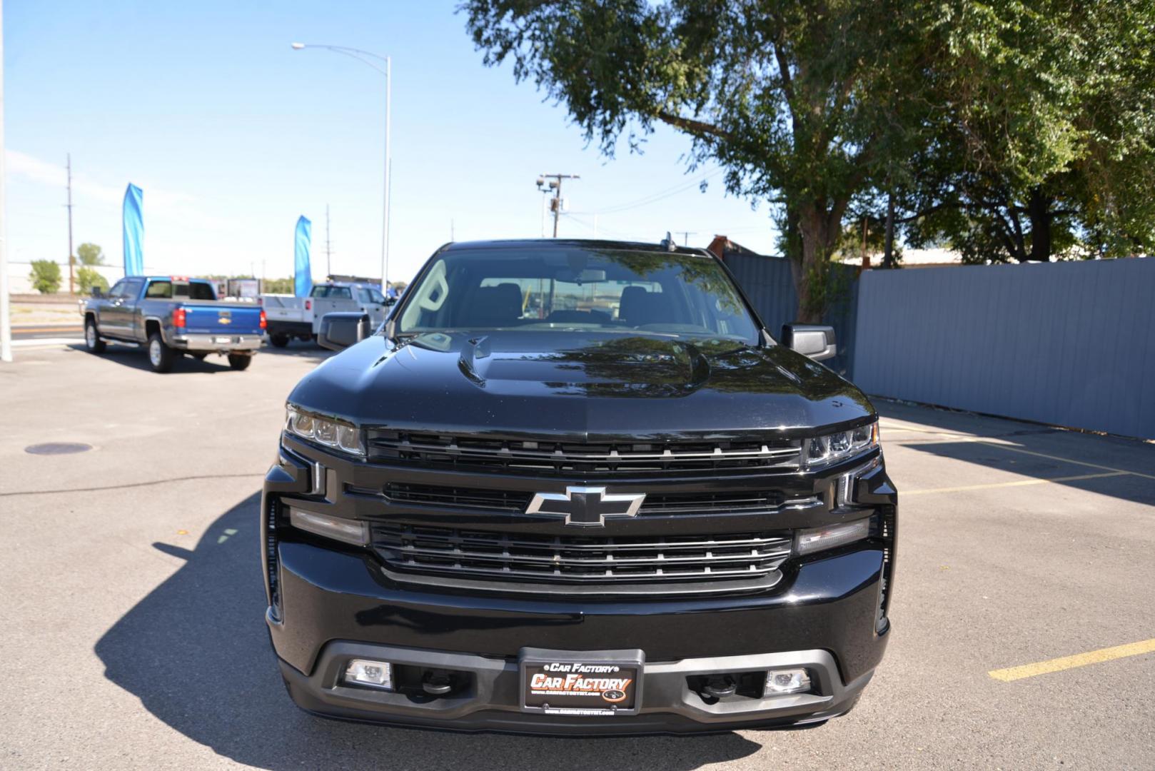 2022 Black /Jet Black Chevrolet Silverado 1500 Limited RST Crew Cab 4WD (1GCUYEEDXNZ) with an 5.3L V8 OHV 16V engine, 8 speed Automatic transmission, located at 4562 State Avenue, Billings, MT, 59101, (406) 896-9833, 45.769516, -108.526772 - 2022 Chevy 1500 Limited RST Crew Cab 4x4 It is a low mileage one owner truck and it still has remaining Factory Warranty, there are no accidents recorded on the history report. It runs and drives nicely, the interior and exterior are clean. The tires are 20 Inch Goodyear Wranglers and they are in - Photo#5