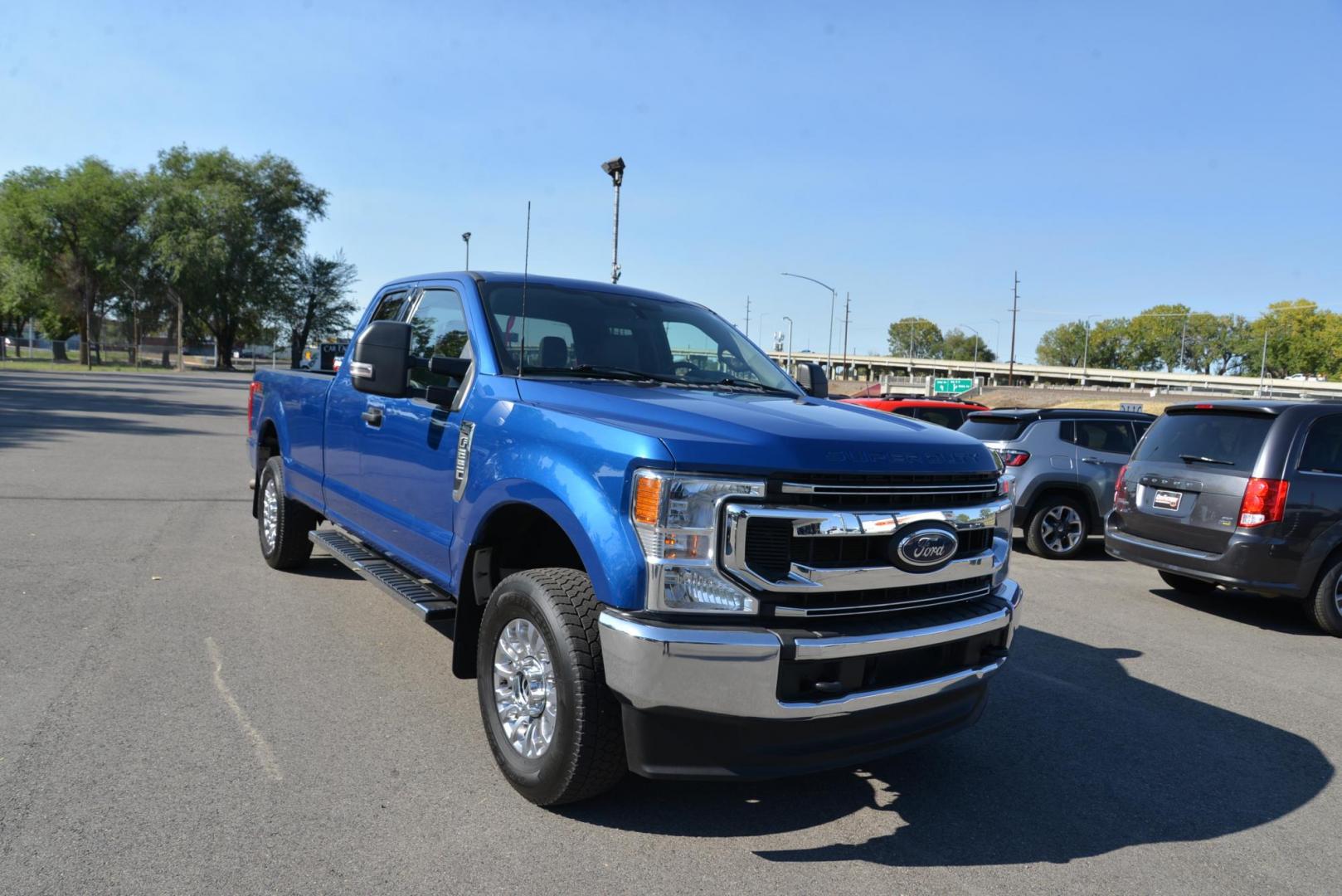 2022 Atlas Blue /Medium Earth Grey Ford F-250 SD XLT SuperCab Long Bed 4WD (1FT7X2B68NE) with an 6.2L V8 OHV 16V engine, 6-Speed Heavy Duty Automatic transmission, located at 4562 State Avenue, Billings, MT, 59101, (406) 896-9833, 45.769516, -108.526772 - This is a 2022 Ford F250 SuperCab XLT 4x4 its a One Owner Truck with no accidents recorded on the history report. The Ford still has remaining factory warranty. it runs and drives nicely, The interior and exterior are very clean.. The tires are 18 Inch Toyo Open Country's and they are in good shape - Photo#5