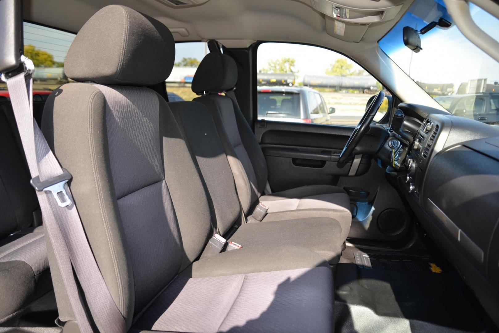 2010 Blue /dark charcoal Chevrolet Silverado 2500HD LT1 Ext. Cab 4WD (1GC5KXBG5AZ) with an 6.0L V8 OHV 16V FFV engine, 6-Speed Automatic transmission, located at 4562 State Avenue, Billings, MT, 59101, (406) 896-9833, 45.769516, -108.526772 - 2010 Chevrolet Silverado 2500HD 4WD Ext Cab LT This Chevy is a local trade in, There are no accidents recorded on the history report. It is a Two Owner Truck. The Chevy runs and drives good. The tires are in decent shape. It has a 6.0L V8 engine , 6 Speed Automatic transmission, 4.10 rear axle r - Photo#19