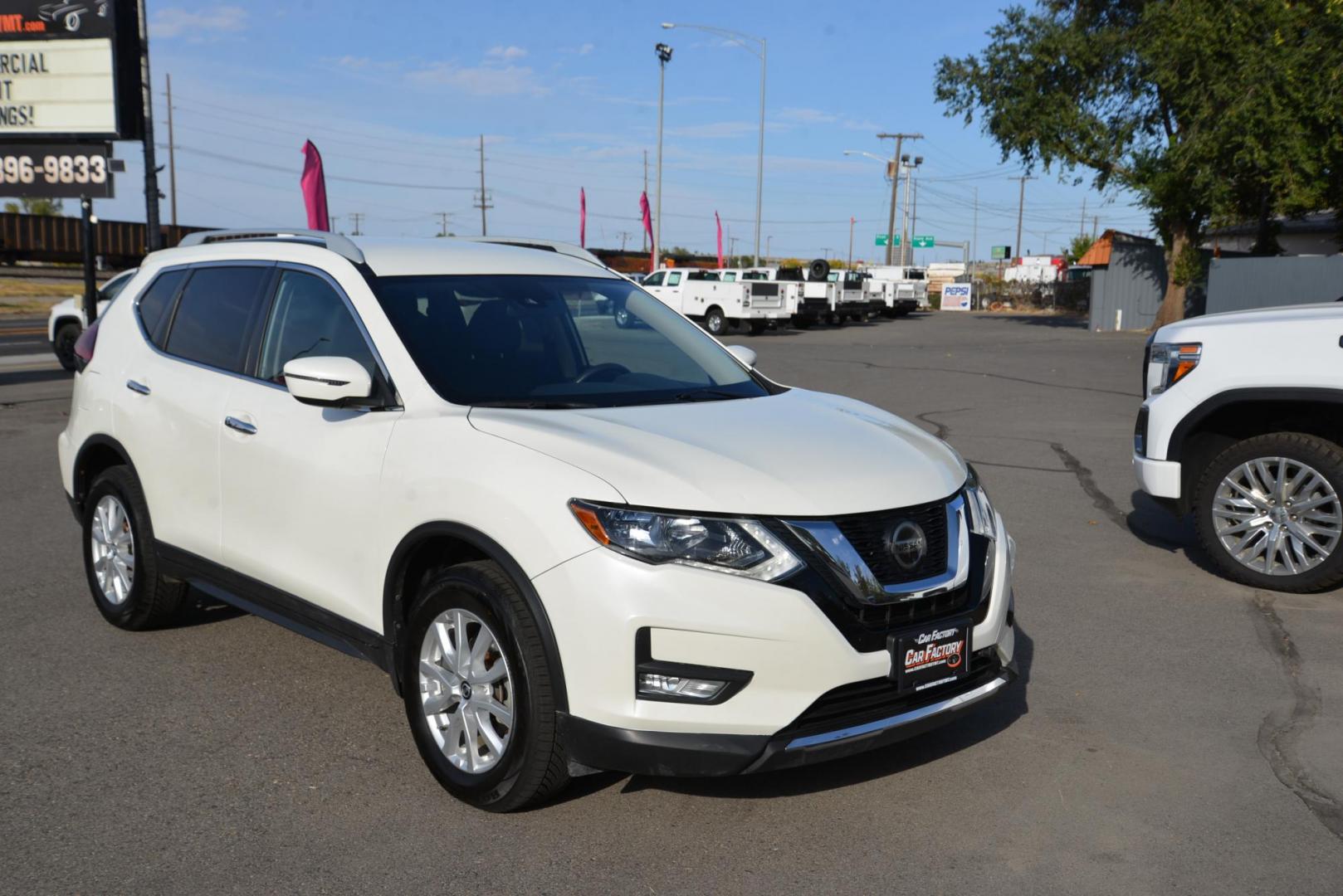 2019 Pearl White /Grey Nissan Rogue SV (5N1AT2MV2KC) with an 2.5L L4 DOHC 16V engine, CVT transmission, located at 4562 State Avenue, Billings, MT, 59101, (406) 896-9833, 45.769516, -108.526772 - 2019 Nissan Rogue SV All Wheel Drive This Low mileage Rogue has no accidents recorded on the history report. The Nissan runs and drives nicely. The interior and exterior are clean. The 17 Inch tires are in next to new condition it has a 2.5 Liter 4 Cylinder , Continuously variable transmission, - Photo#5