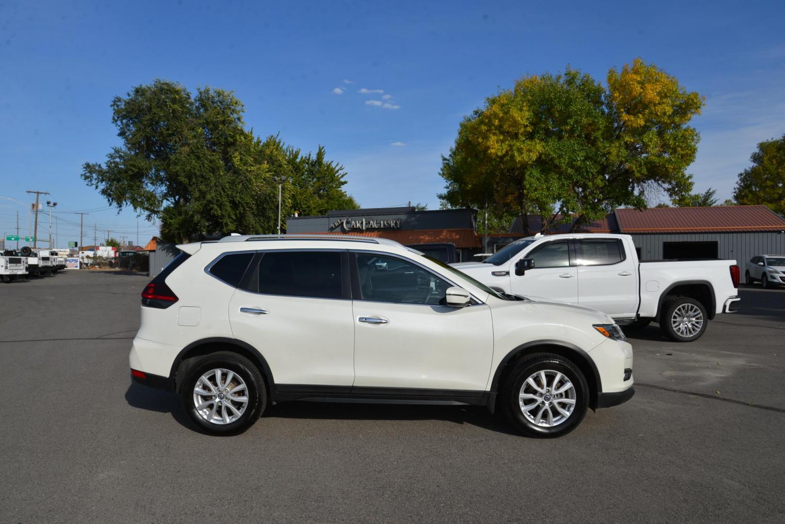 2019 Pearl White /Grey Nissan Rogue SV (5N1AT2MV2KC) with an 2.5L L4 DOHC 16V engine, CVT transmission, located at 4562 State Avenue, Billings, MT, 59101, (406) 896-9833, 45.769516, -108.526772 - 2019 Nissan Rogue SV All Wheel Drive This Low mileage Rogue has no accidents recorded on the history report. The Nissan runs and drives nicely. The interior and exterior are clean. The 17 Inch tires are in next to new condition it has a 2.5 Liter 4 Cylinder , Continuously variable transmission, - Photo#6