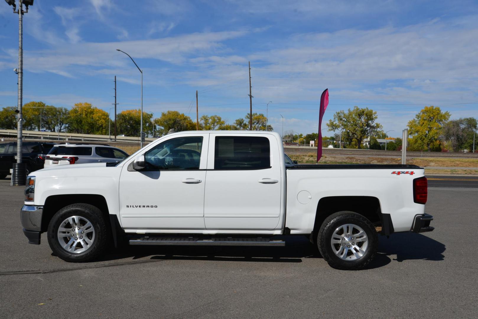 2017 Summit White /Jet Black Chevrolet Silverado 1500 LT Crew Cab 4WD (3GCUKREC1HG) with an 5.3L V8 OHV 16V engine, 6A transmission, located at 4562 State Avenue, Billings, MT, 59101, (406) 896-9833, 45.769516, -108.526772 - Photo#3