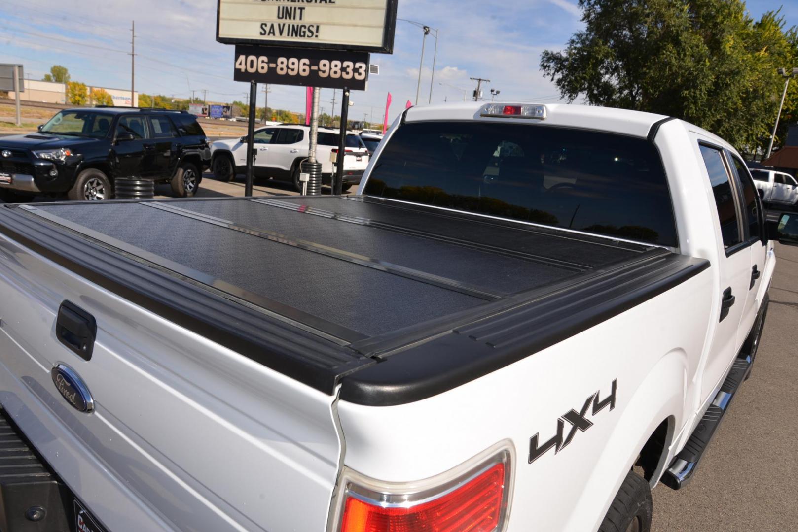 2014 Oxford White /Grey Ford F-150 XL SuperCrew 5.5-ft. Bed 4WD (1FTFW1EF8EK) with an 5.0L V8 engine, 6-Speed Automatic transmission, located at 4562 State Avenue, Billings, MT, 59101, (406) 896-9833, 45.769516, -108.526772 - Photo#5