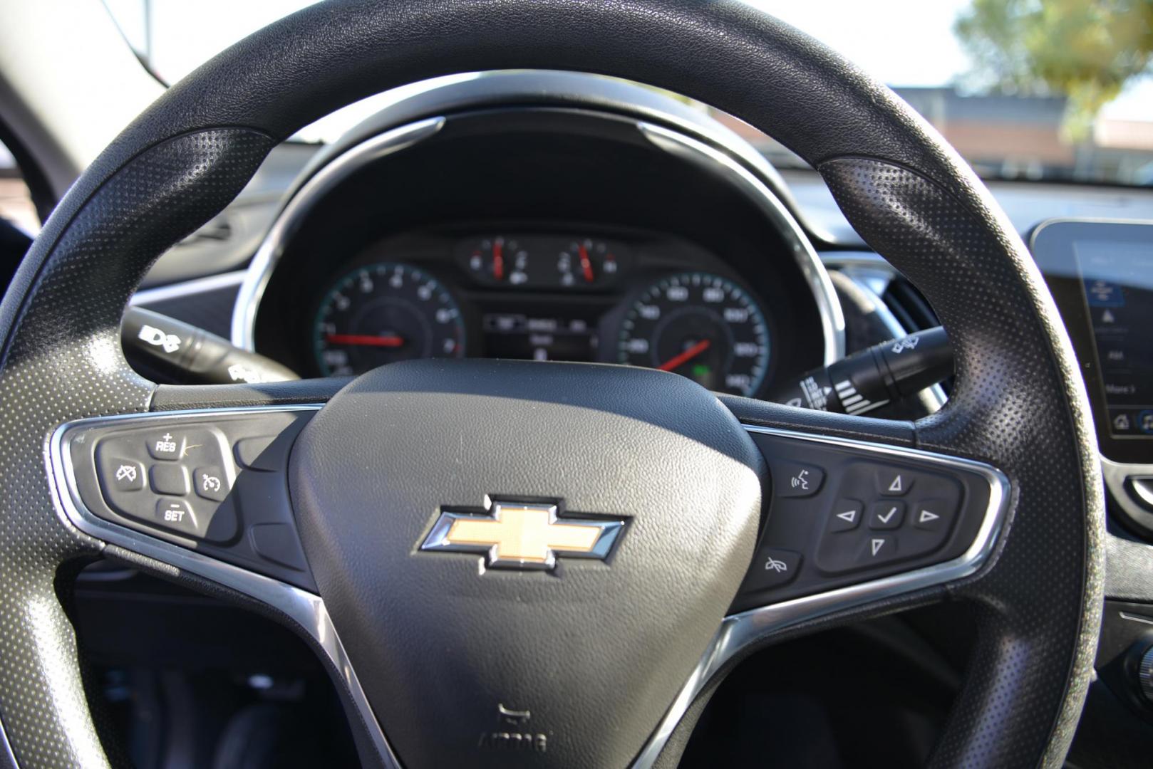 2021 Shadow Grey Metallic /Jet Black Chevrolet Malibu LT (1G1ZD5ST4MF) with an 1.5L L4 DOHC 16V engine, CVT Automatic transmission, located at 4562 State Avenue, Billings, MT, 59101, (406) 896-9833, 45.769516, -108.526772 - Photo#15