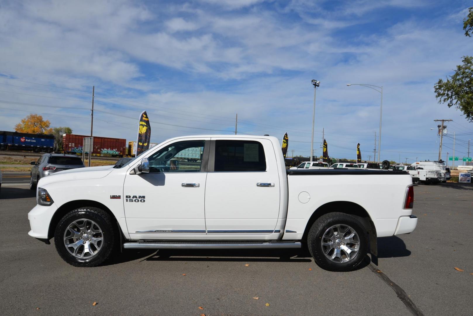 2017 Bright White /Black RAM 1500 Limited laramie (1C6RR7PT5HS) with an 5.7L V8 OHV 16V engine, 8 speed Automatic transmission, located at 4562 State Avenue, Billings, MT, 59101, (406) 896-9833, 45.769516, -108.526772 - 2017 Ram 1500 Laramie Limited Crew Cab 4x4 The Ram is a Low Mileage Truck, The interior and exterior are clean, it runs and drives nicely, The Bed Size is 5 Foot 7 inches, The 20 Inch tires are Sumitomo Encounters and they are brand new It has a 5.7 Liter Hemi V8, 8 Speed Automatic Transmissio - Photo#8