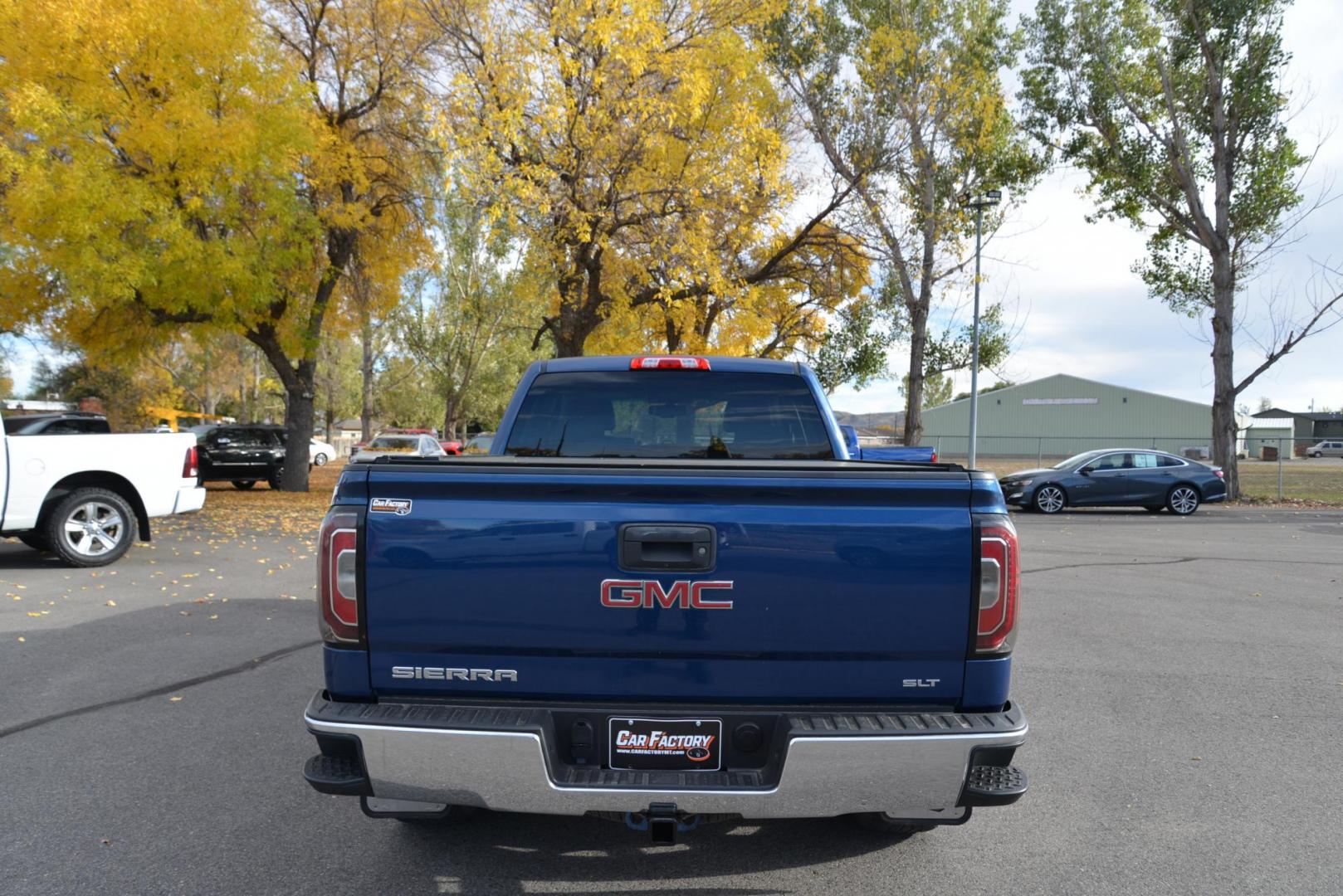 2016 Pacific Blue /Grey GMC Sierra 1500 SLT Double Cab 4WD (1GTV2NEC1GZ) with an 5.3L V8 OHV 16V engine, 6 speed automatic transmission, located at 4562 State Avenue, Billings, MT, 59101, (406) 896-9833, 45.769516, -108.526772 - Your looking at a 2016 GMC Sierra 1500 SLT 4x4 This low mileage Sierra is a one owner truck. There are multiple service records notated on the history report and there are no accidents recorded on the report. The Sierra runs and drives nicely, the interior and exterior are clean. The tires are 20 - Photo#9